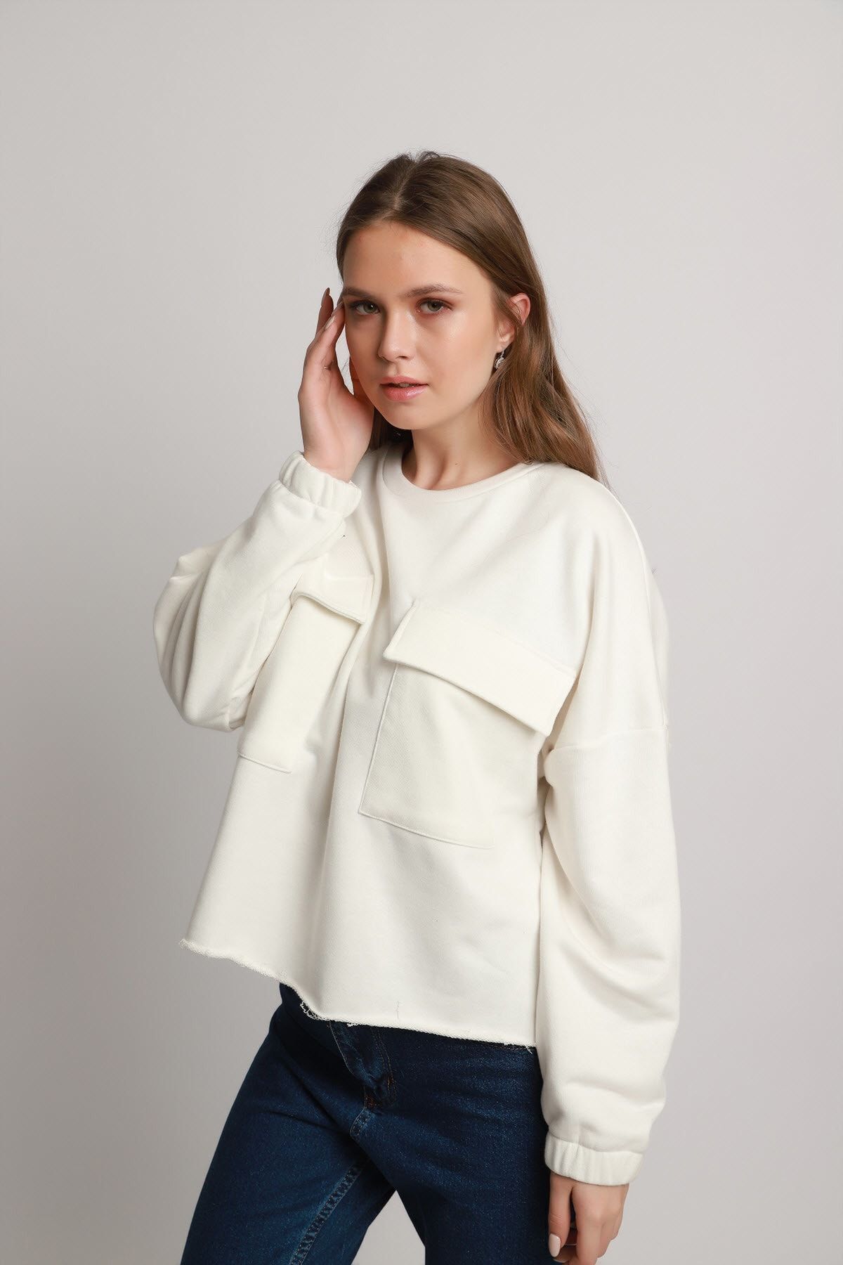 Ekru Çift Cep Kapaklı Sweatshirt | MK19W274828