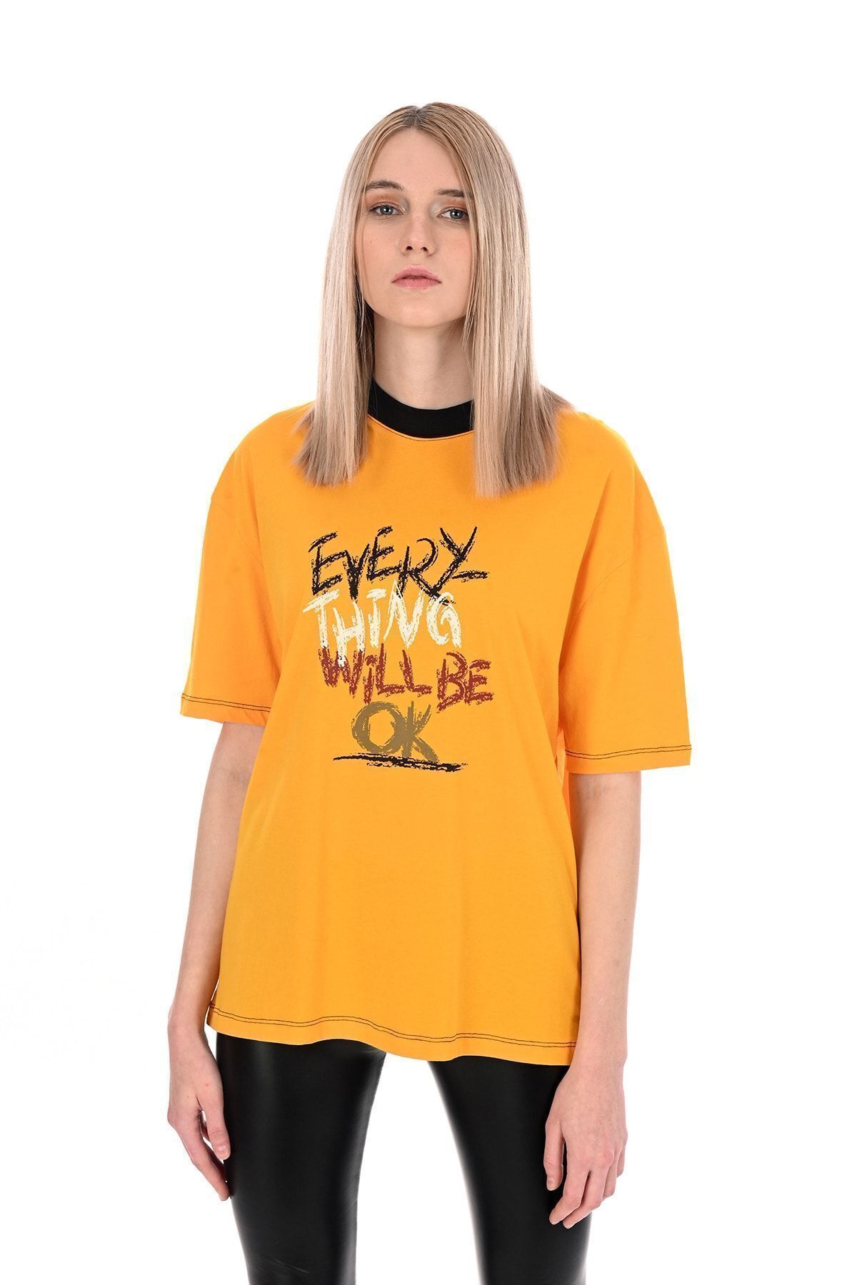 Hardal Kadın Baskılı Dik Yaka T-Shirt | MK21W265169