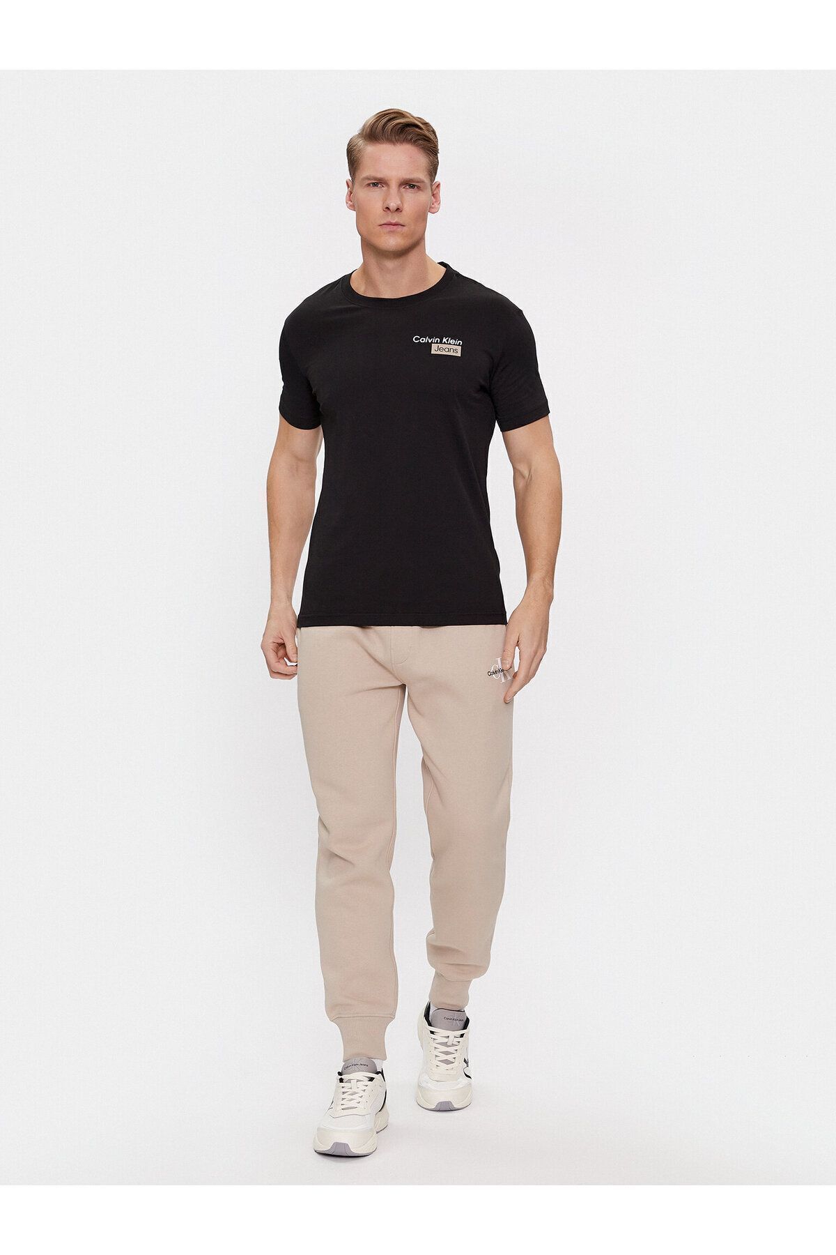 تی شرت مشکی مردانه ورود به سیستم 100 ٪ نخی با آستین کوتاه J30J324647 beh Calvin Klein