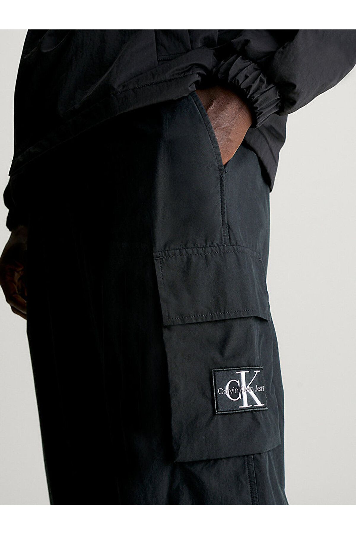 شلوار مشکی مردانه کمر معمولی پنبه 5 جیب دکمه J30J325125 beh Calvin Klein
