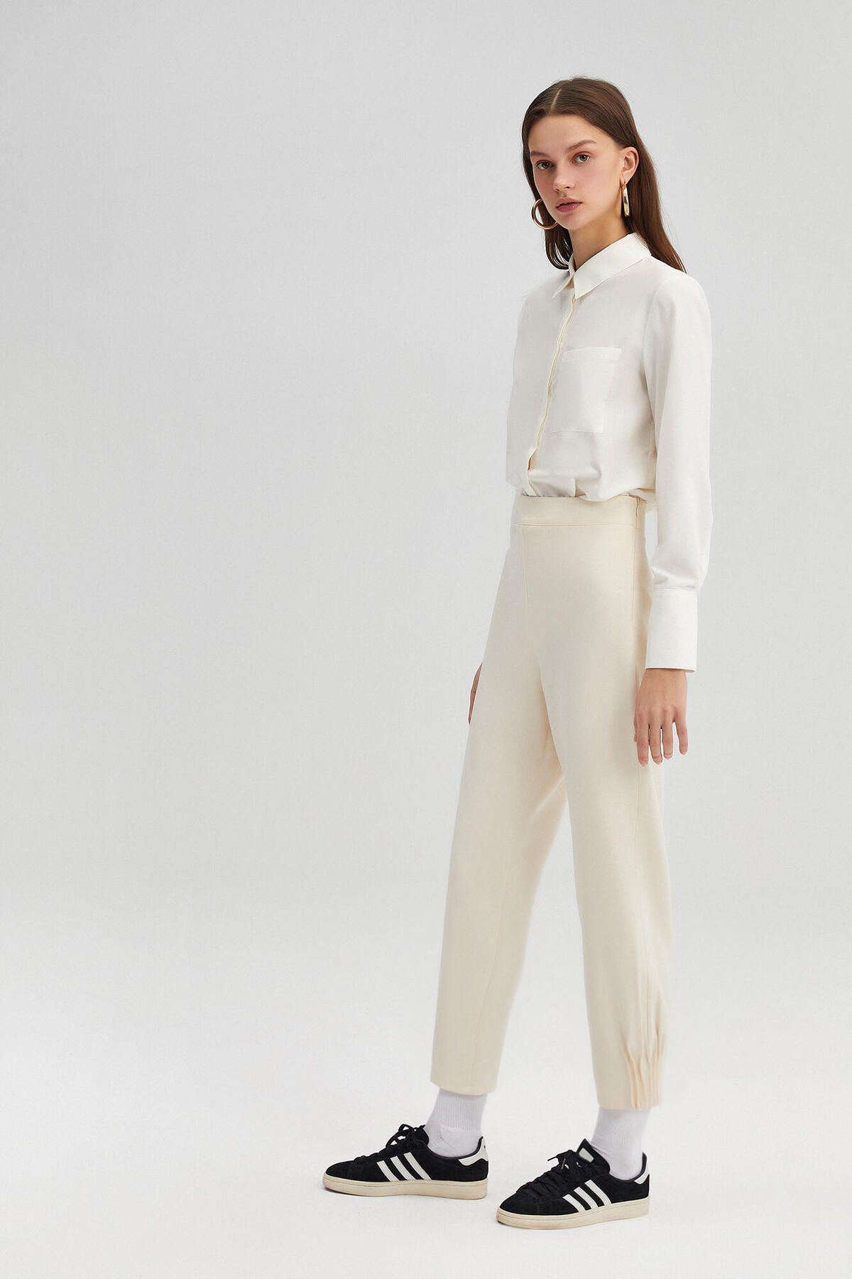 complete the look image