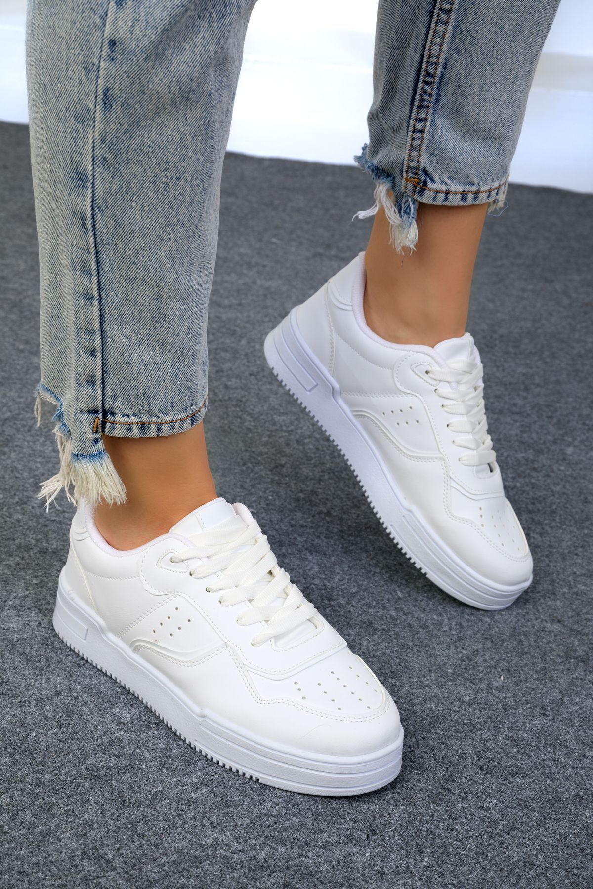 SOHO Weiße Damen Sneakers 17941