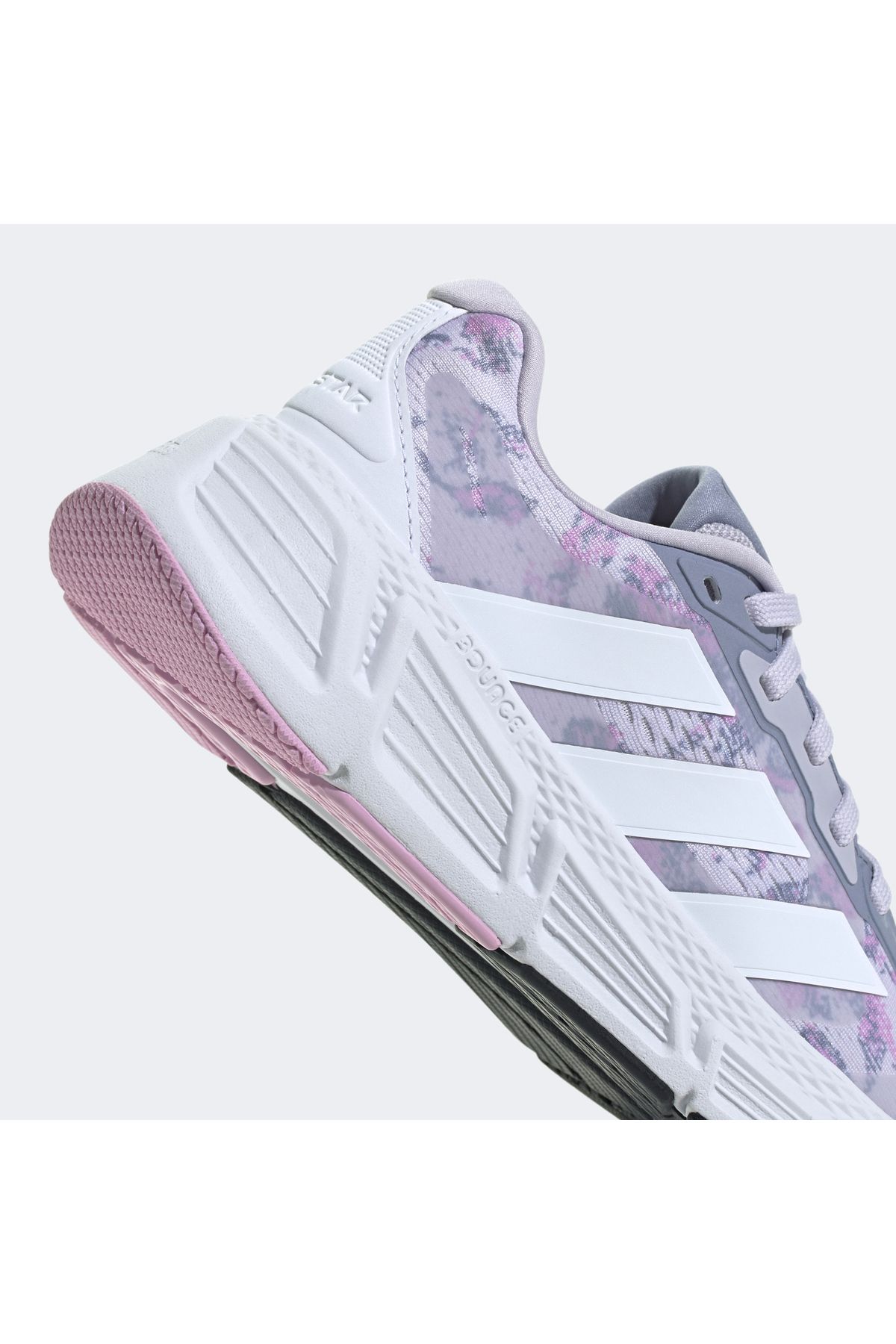 کفش دو و تمرین مشکی زنانه questar 2 های سیاه گرافیکی adidas