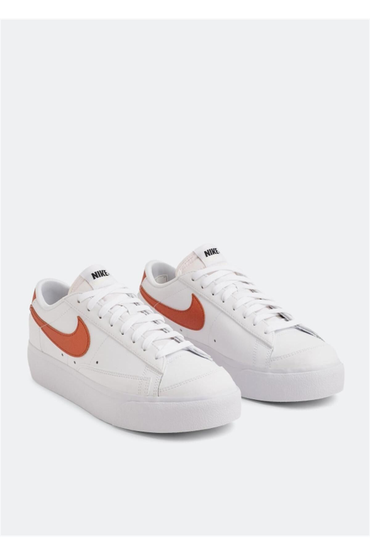 Nike W Blazer Low Platform ESS DQ7571 100