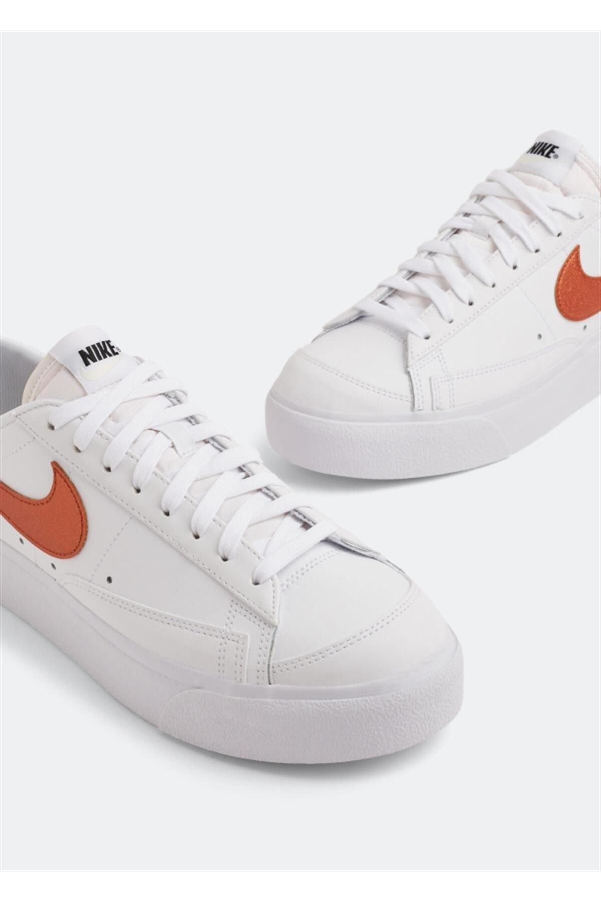 Nike W Blazer Low Platform ESS DQ7571 100