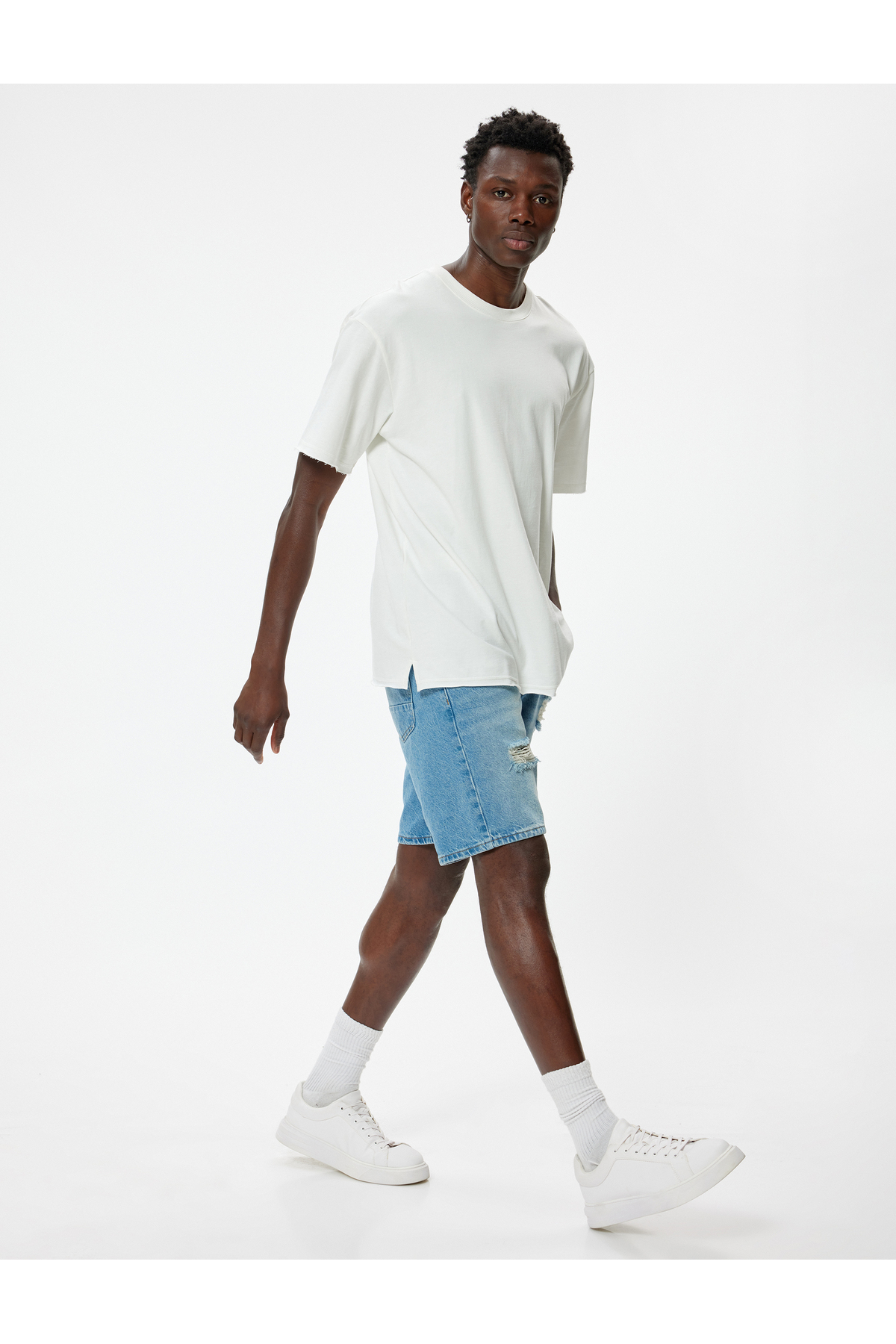 شلوارک جین سایز بزرگ با جیب برمودا با جزئیات نخی