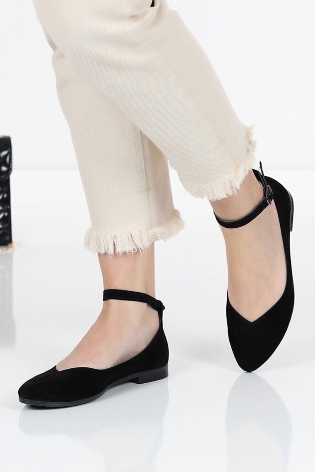 Shoes Siyah Süet Kadın Bilekten Tokalı Babet