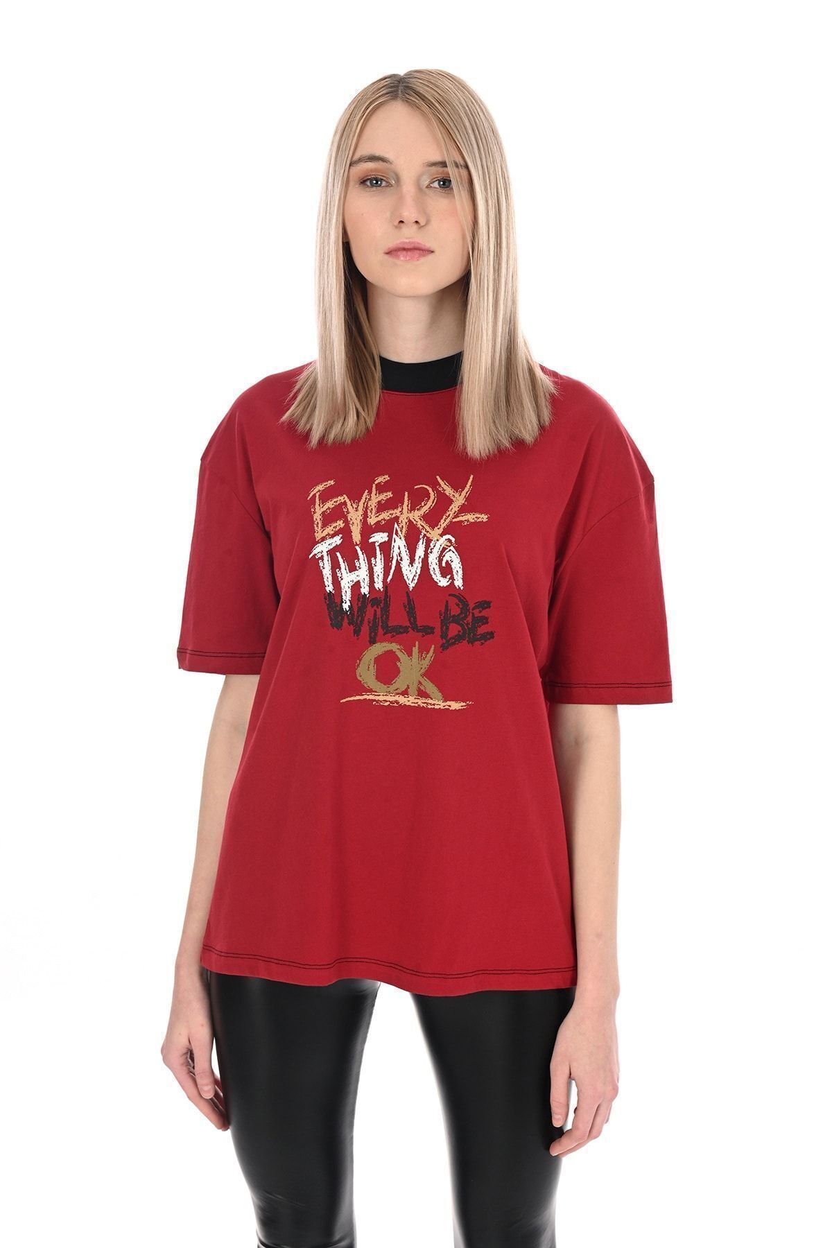Bordo Kadın Baskılı Dik Yaka T-Shirt | MK21W265169