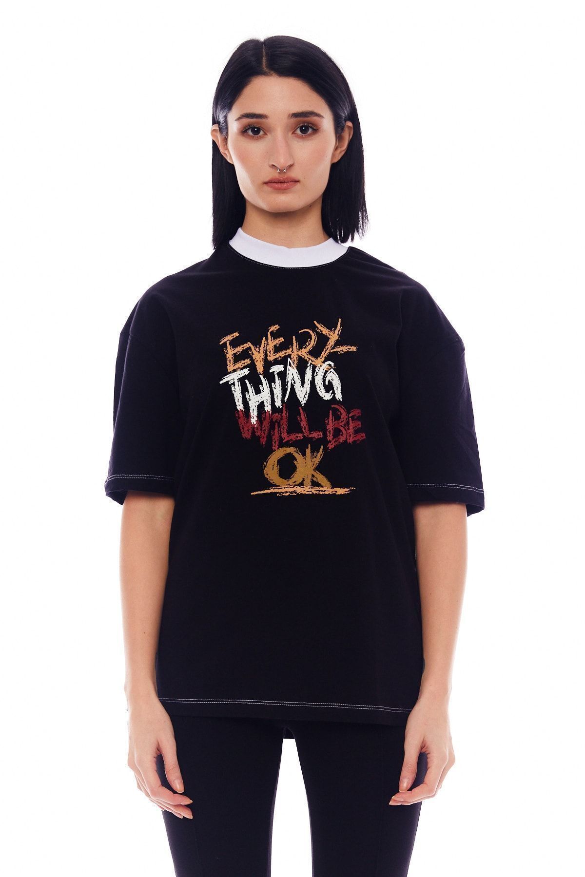 Siyah Kadın Baskılı Dik Yaka T-Shirt | MK21W265169