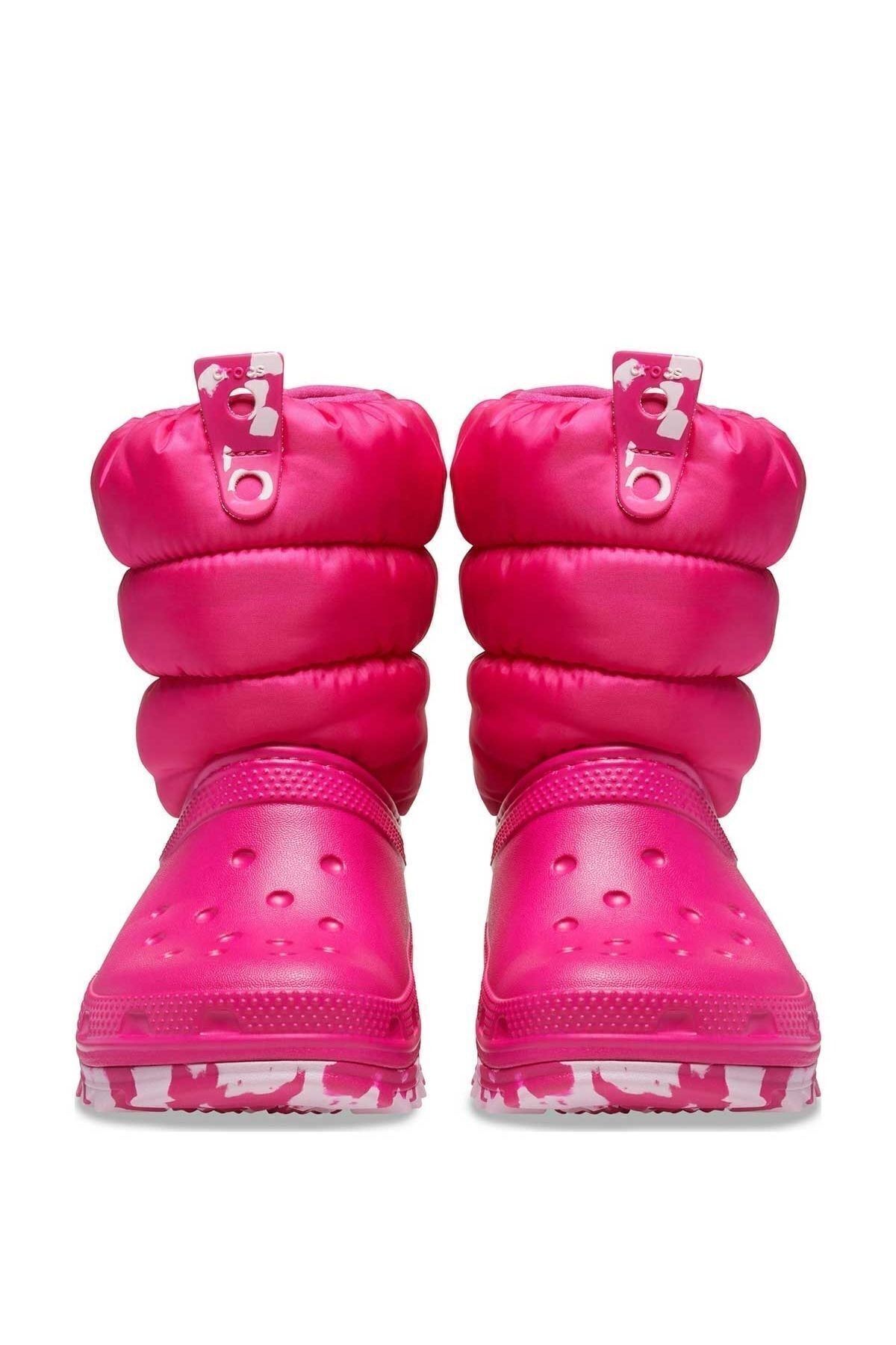 چکمه و بوت صورتی دخترانه بچگانه های برفی کلاسیک نئو پاف بچه گانه 207684 Crocs