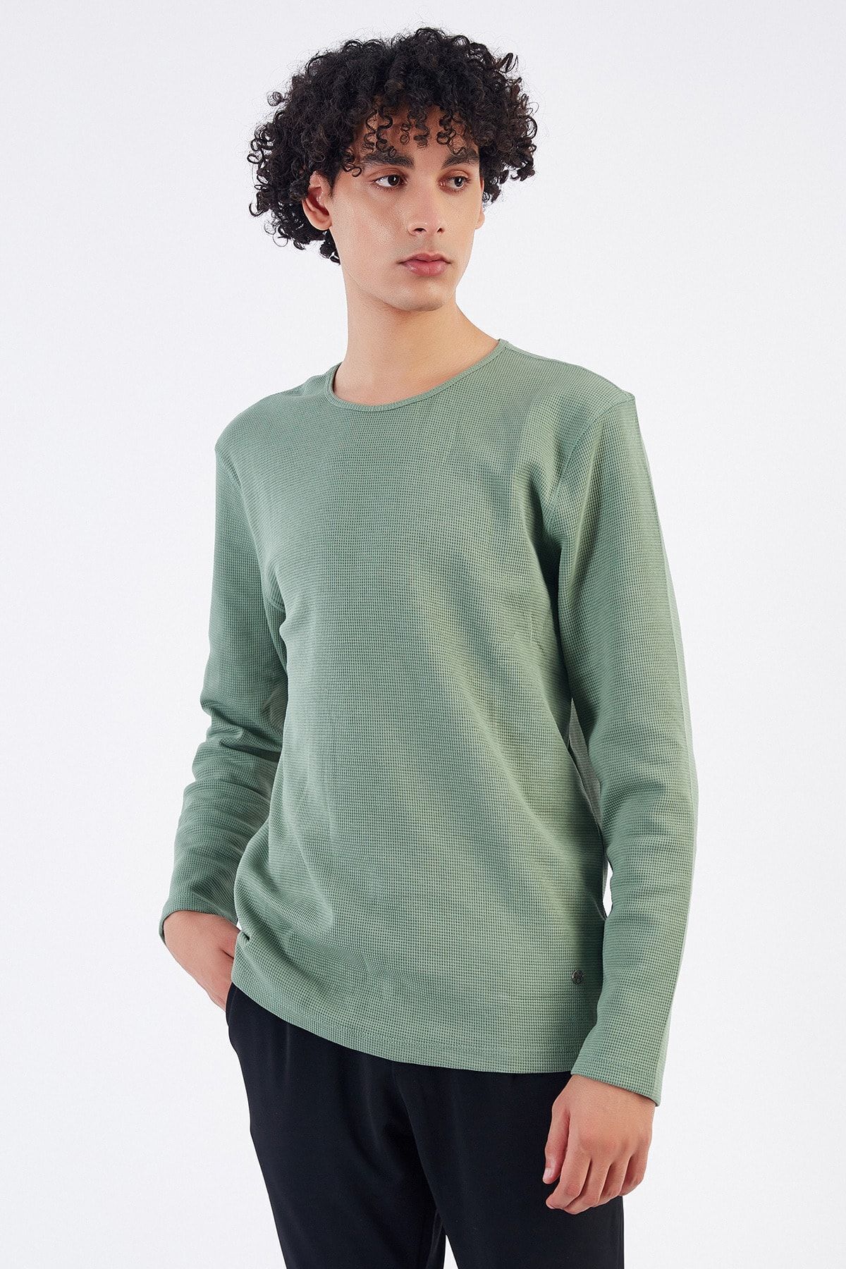 Elma Bisiklet Yaka Basic Uzun Kol T Shirt | Me21W215004