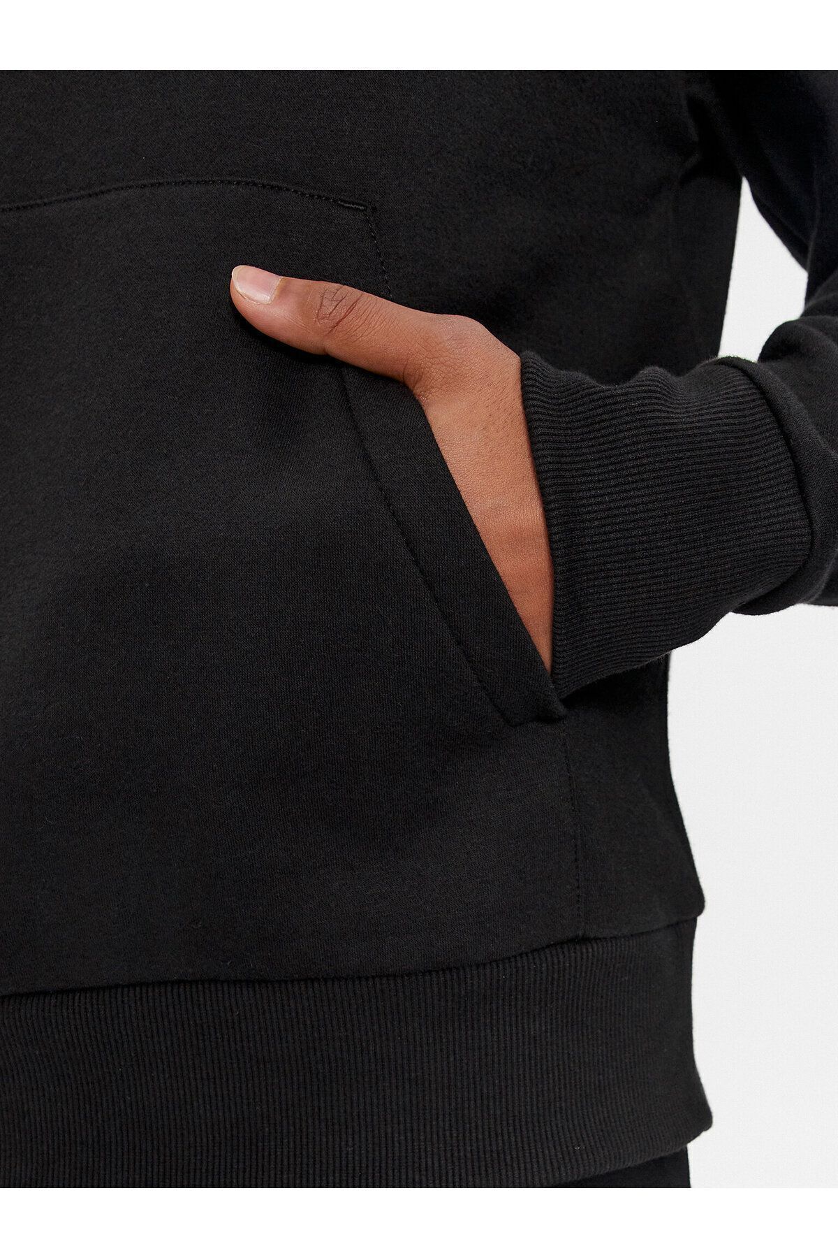 سویشرت مشکی مردانه ورود برند آقایان با آستین های بلند یک پیراهن راحت K10K12237 beh Calvin Klein