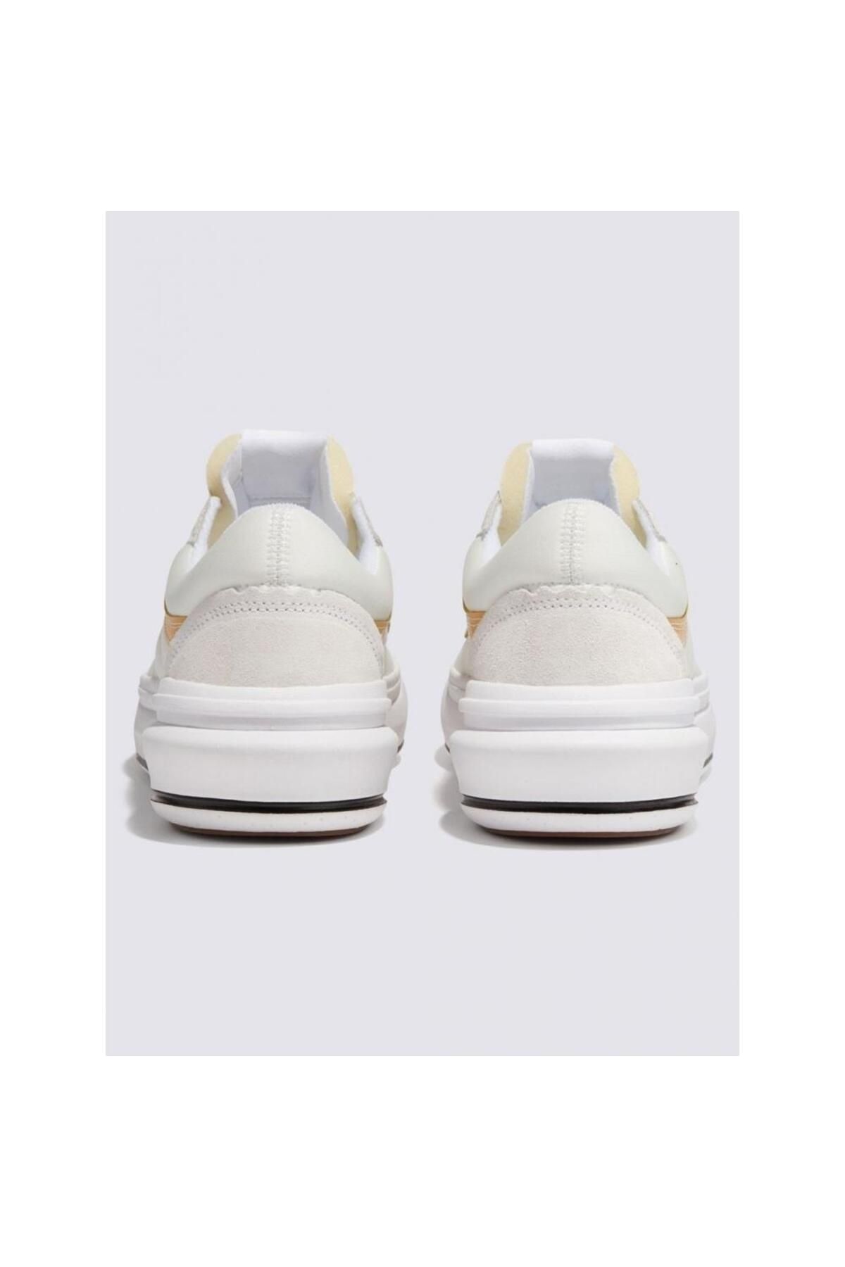 Vans-UA Old Skool Overt CC 6
