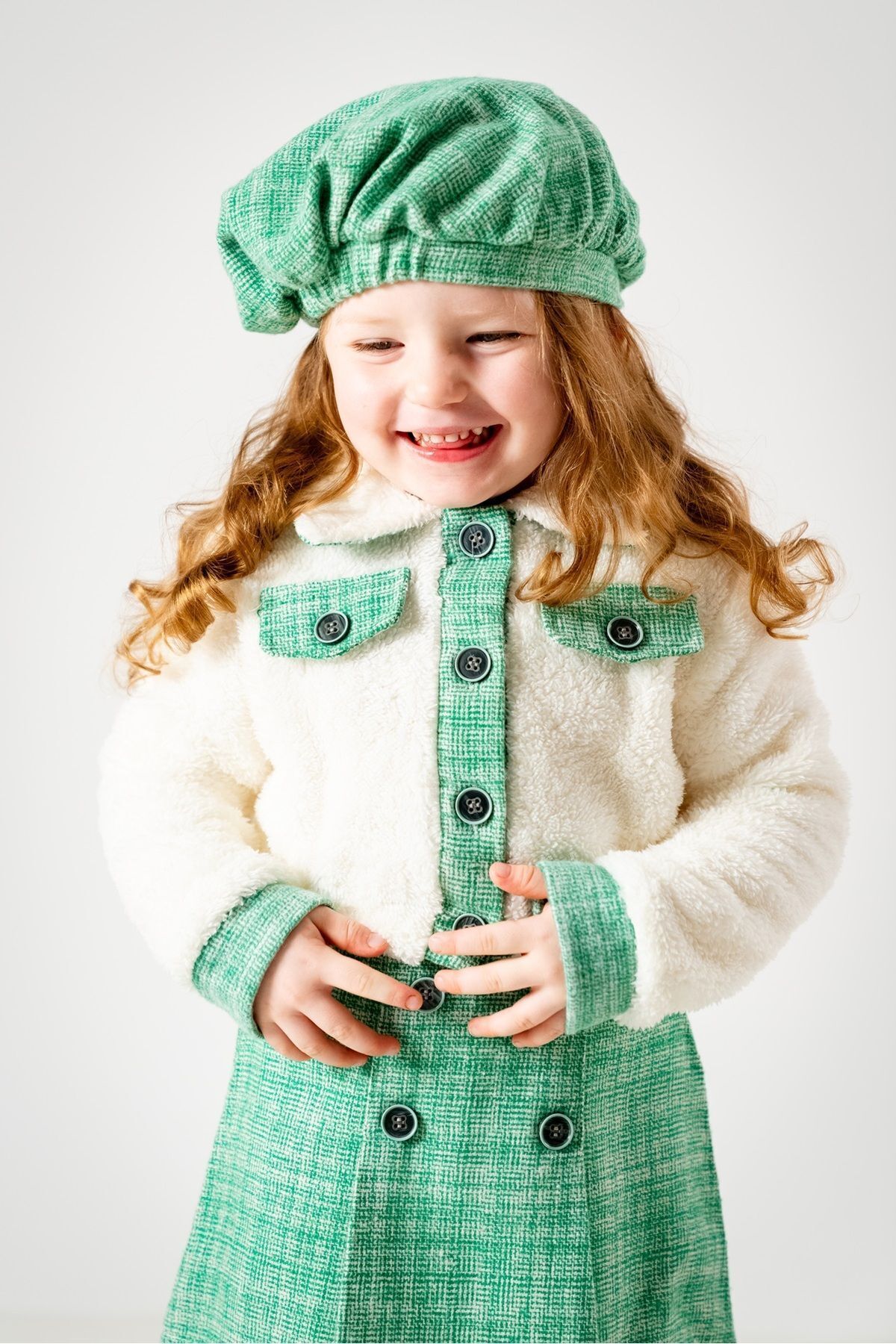 Baby Animals Kız Çocuk Kız Bebek Hırkalı Şapkalı Etekli Welsoft Peluş Oduncu Üçlü elbise takım fotoğrafı 4 (önizleme)