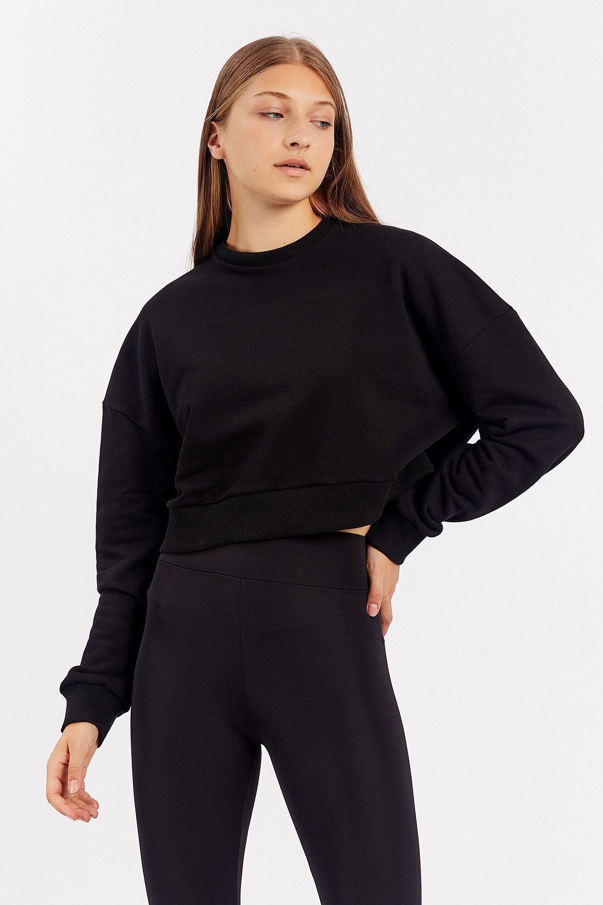 Toptan | Siyah Bisiklet Yaka Crop Sweatshirt