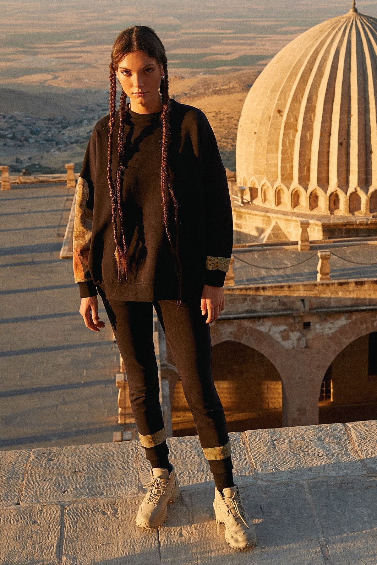 Toptan | Siyah Mesopotamia Paçası Baskılı Eşofman | Mk21w680050