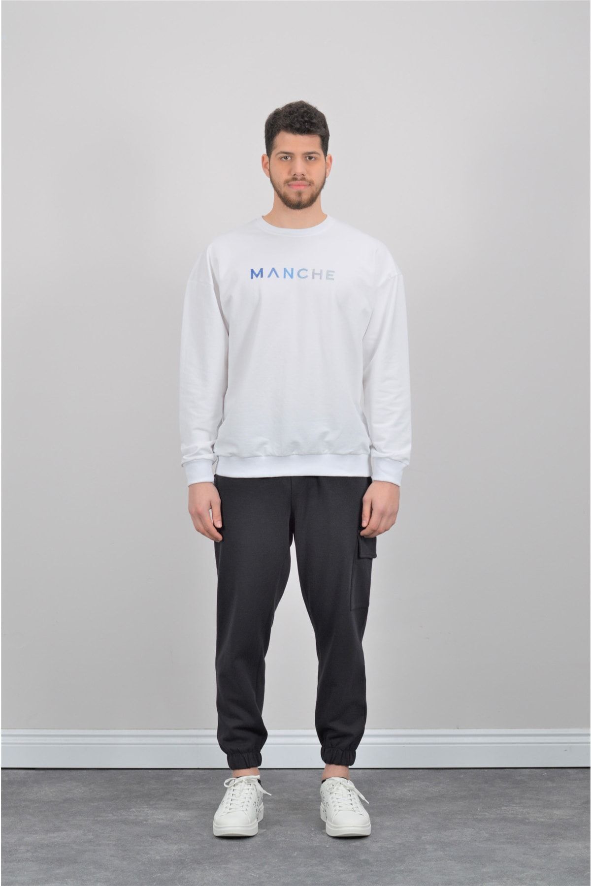 Toptan | Önü Nakışlı Sweatshirt