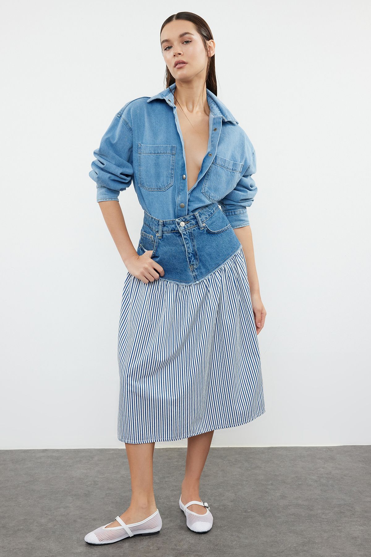 complete the look image