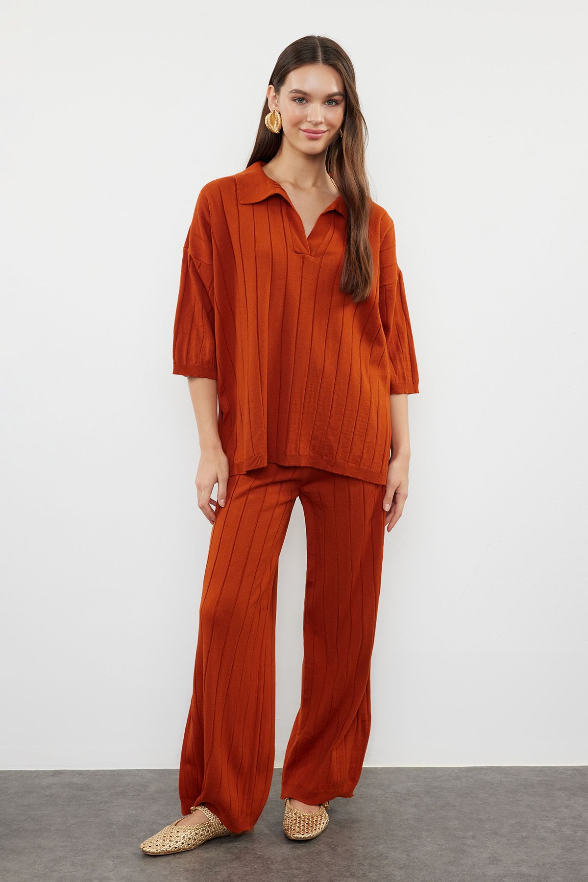Trendyol Collection-Zestaw wierzchni i dolny z dzianiny sznurkowej w kolorze cegły - TWOSS23AU00029 2