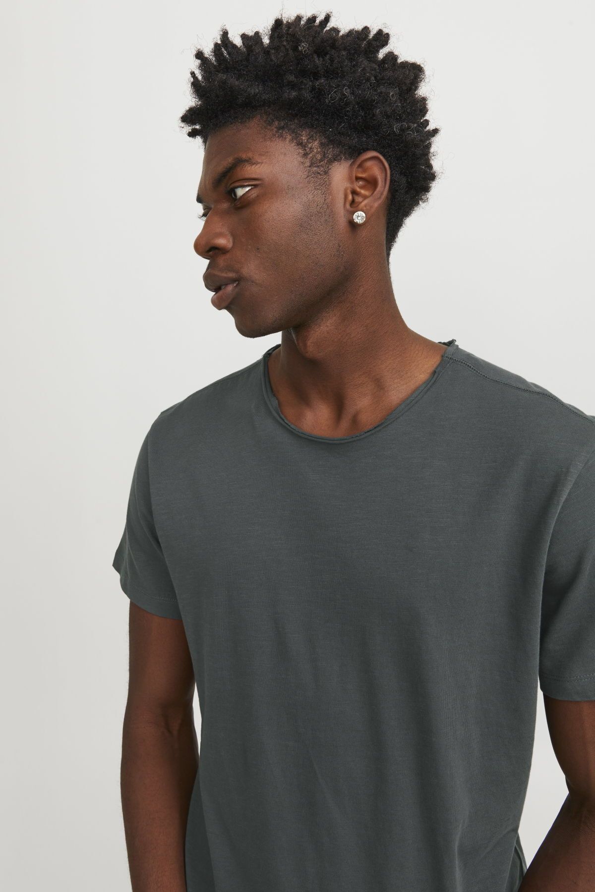 تی شرت مشکی مردانه سیاه Jack Jones جیباشر او یقه اس نوس Jack & Jones