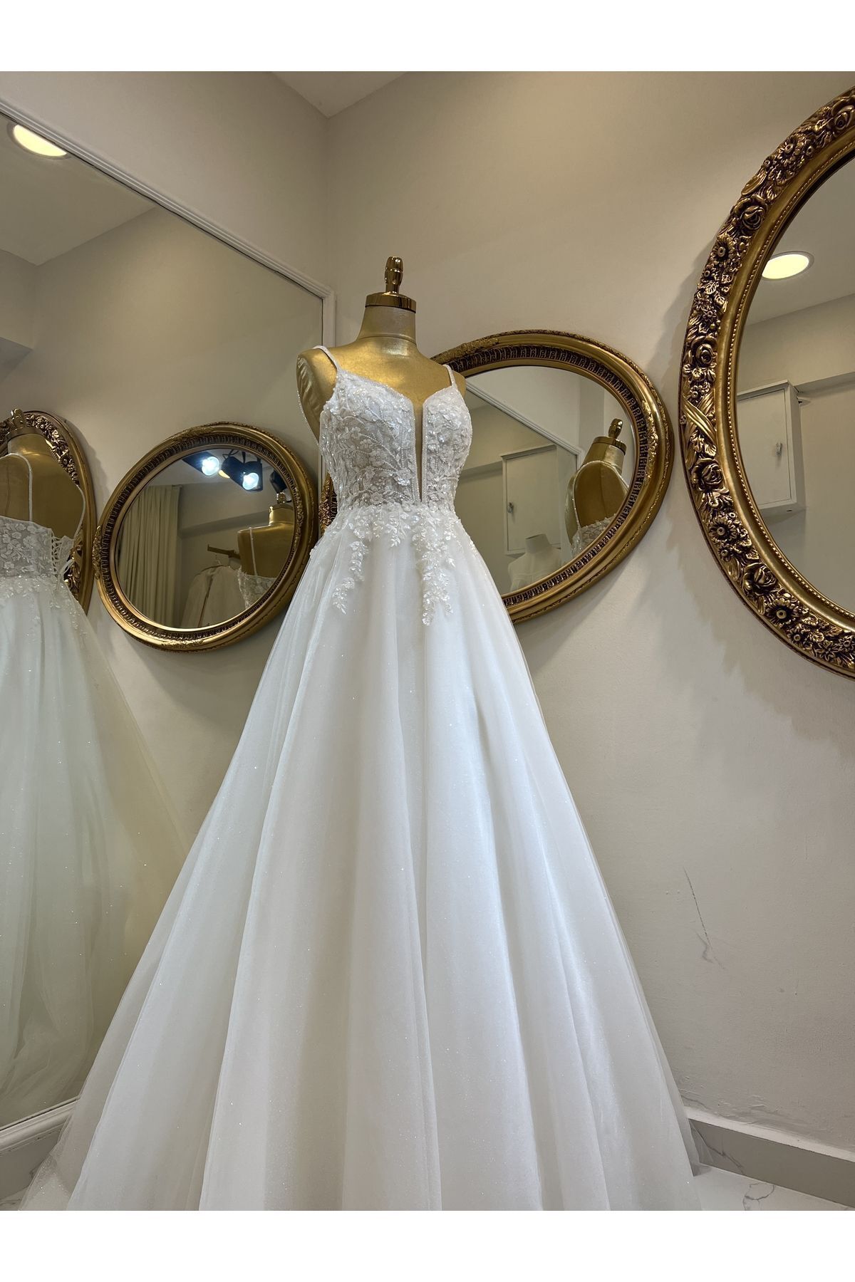 https://cdn.dsmcdn.com/ty1386/product/media/images/prod/QC/20240627/19/8388d30b-1765-3bd9-bbac-6a3ac932e2eb/1_org_zoom.jpg