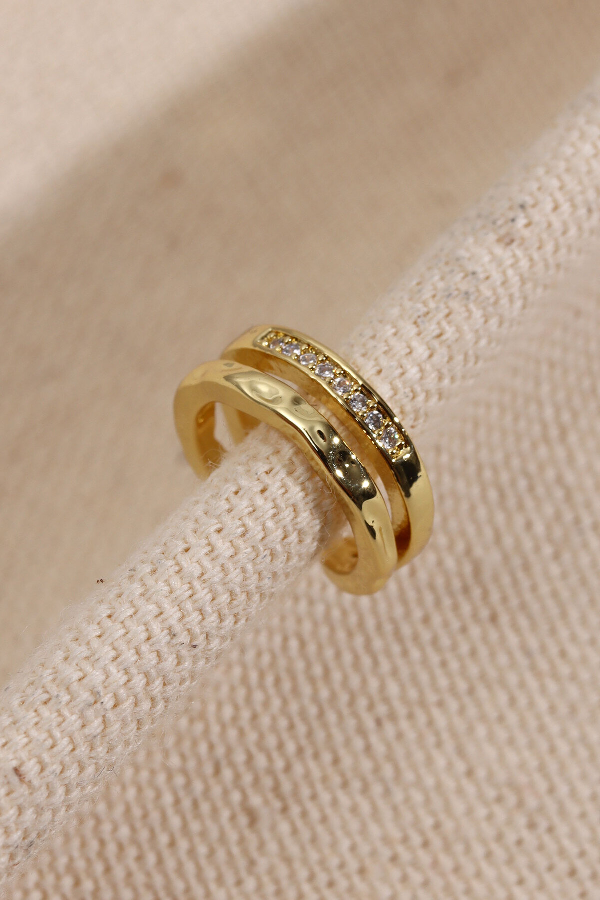 Çift Şerit Gold Renk Kıkırdak Küpe