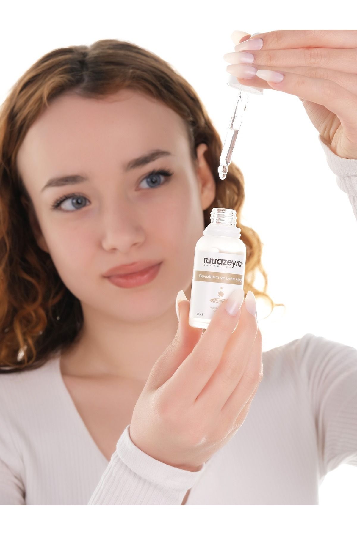 ست مراقبت از پوست لایه بردار سرم روشن کننده آربوتین و مرطوب کننده انبه بادی باتر بدن Nutrazeyra Cosmetics
