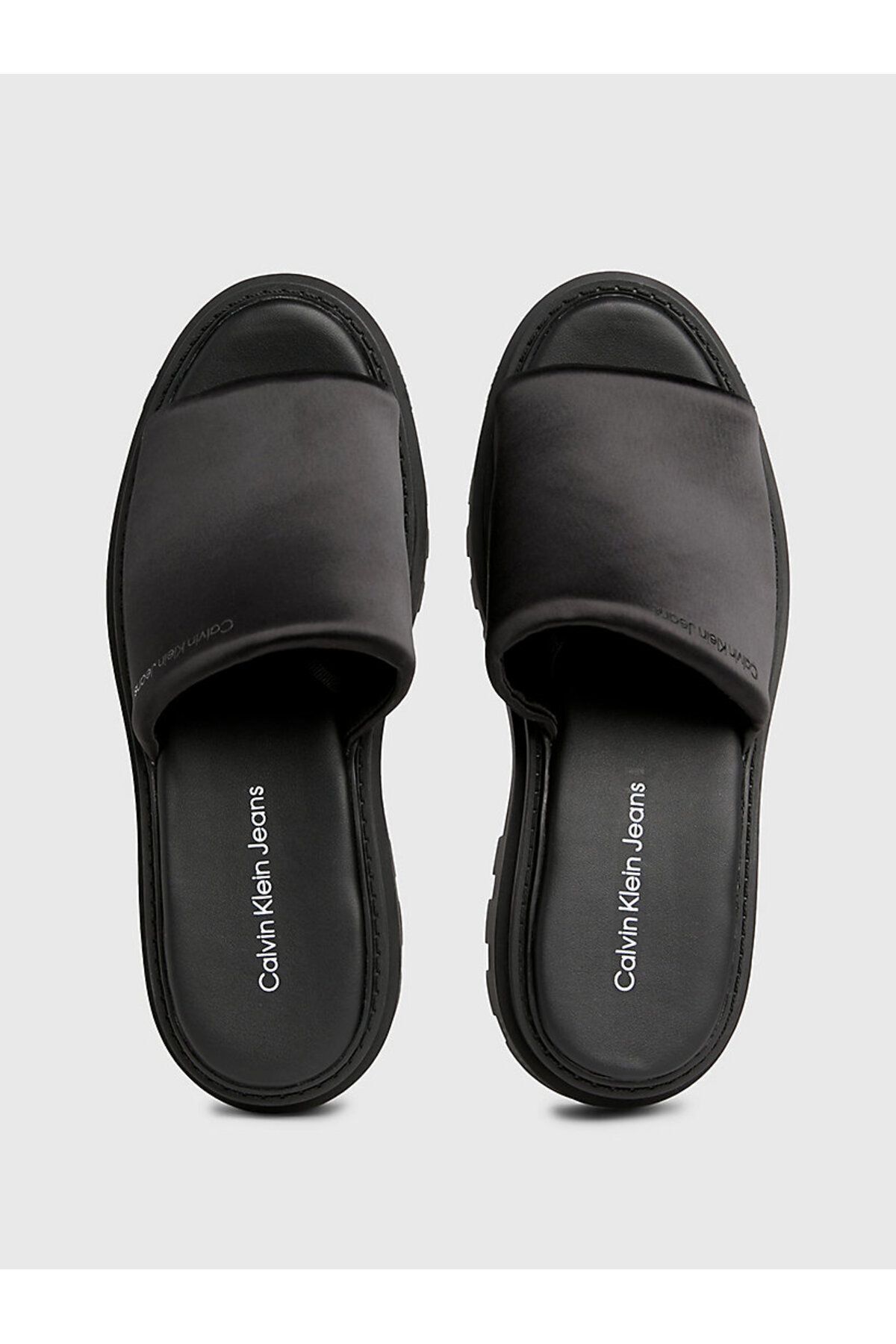 صندل سیاه زنانه جنگی دندان در DC Calvin Klein
