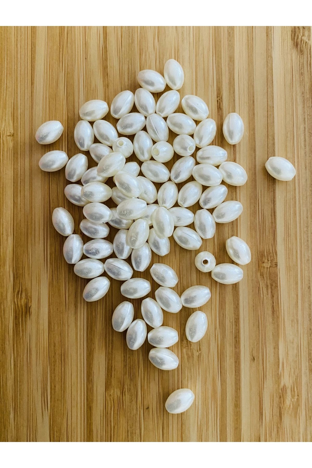 Baroque Jewelry Pearl. Barley model. 25gr. Estimated around 70 pieces. Cream.