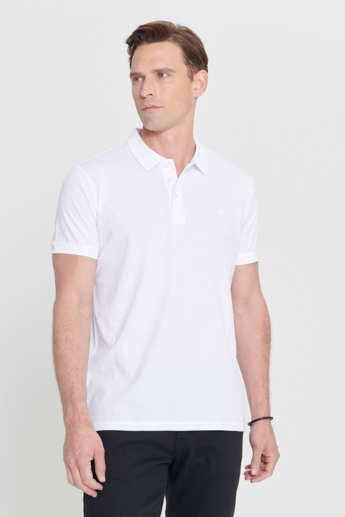 AC&Co / Altınyıldız Classics Męski Biały T-shirt Slim Fit, Slim Fit, Wykonany W 100% Z Bawełny Organicznej, Pod Szyją Mężczyzna - XL