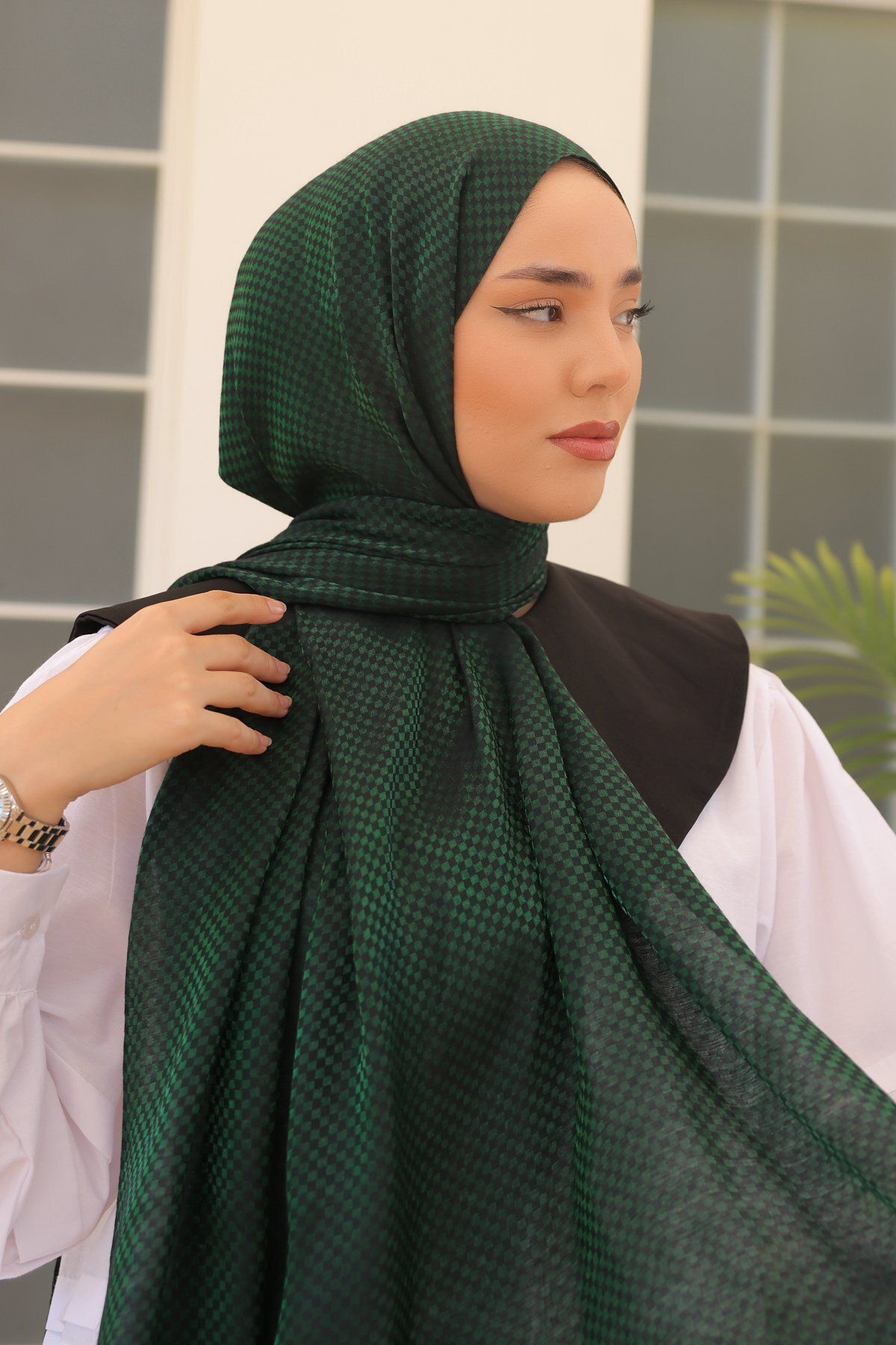 Silk Home-Twinkle 50003-06 Model Shawl 4