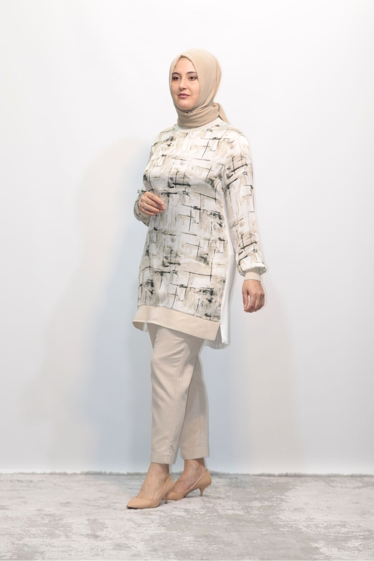Zey&Ka Butik-JAKAR VISCOSE EMPIRED DIGITAL PRINTED RIBBACK COMBED TUNIC 3
