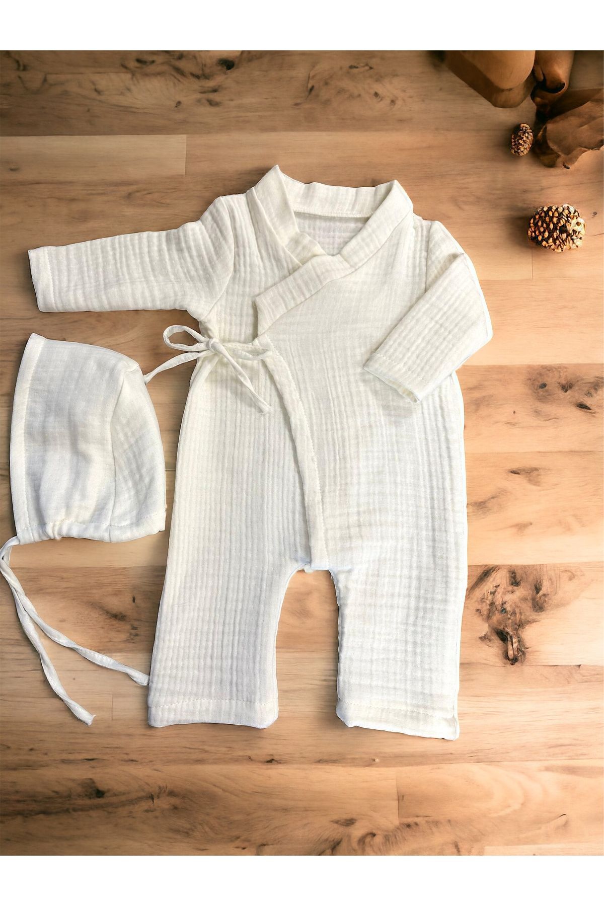  ست سرهمی چهار لایه ماسلین با کمر گره خورده، کلاه و کلاه