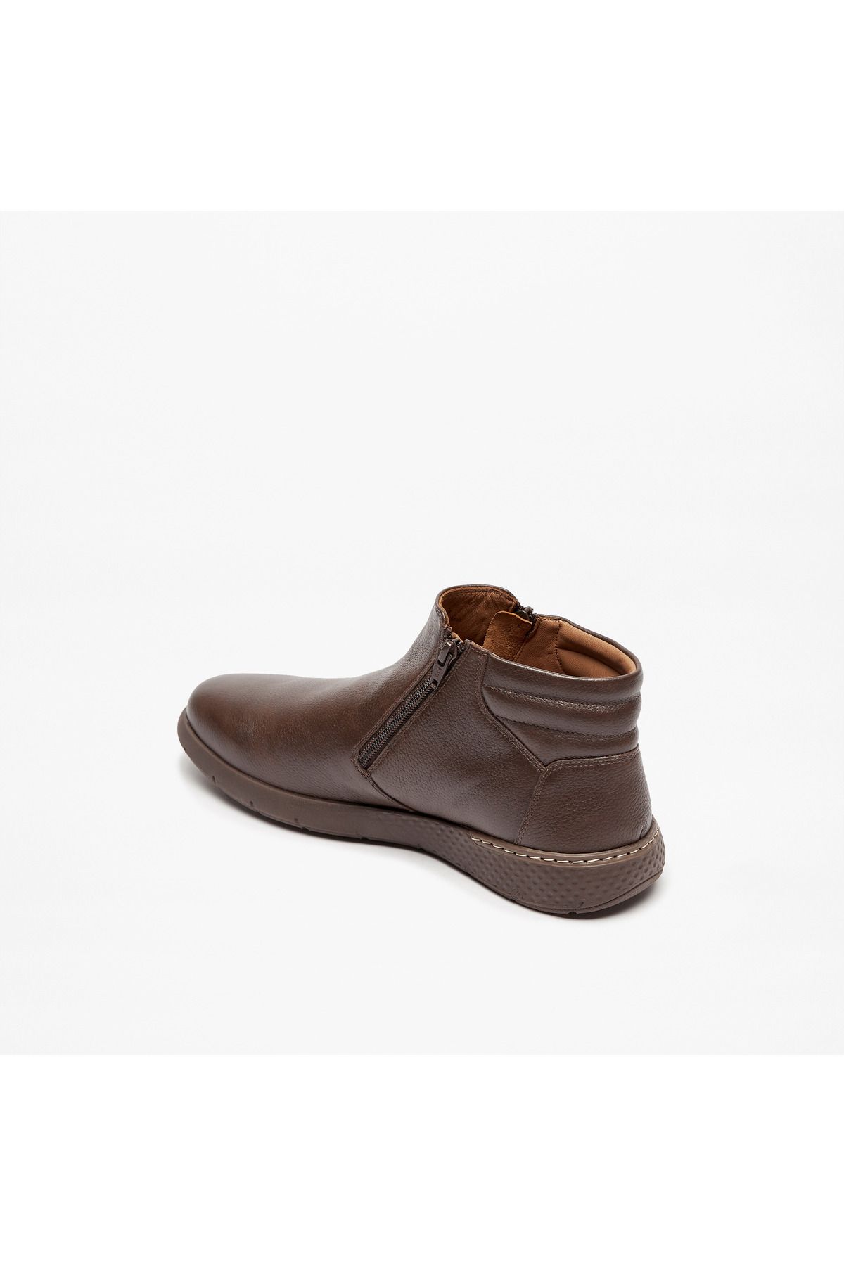 Le Confort-Solid Chukka Boots with Zip Closure 2
