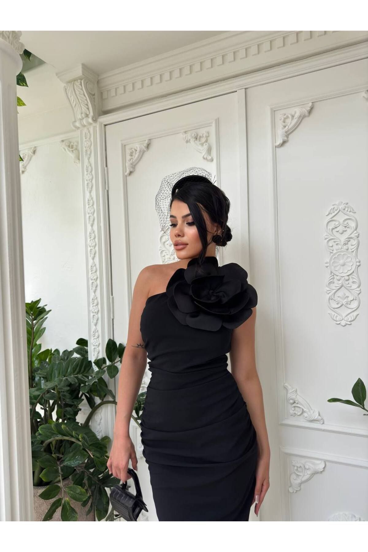 1Moda1Tarz Rochie de damă neagră din țesătură creponată importată cu căptușeală cu trandafiri