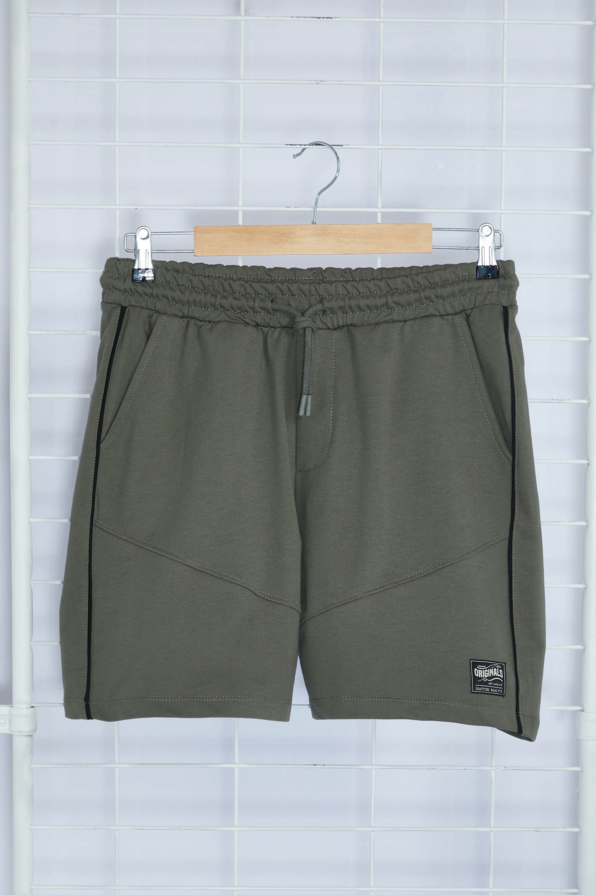 trendyol-man-mens-grau-slogan-normal-waist-sh