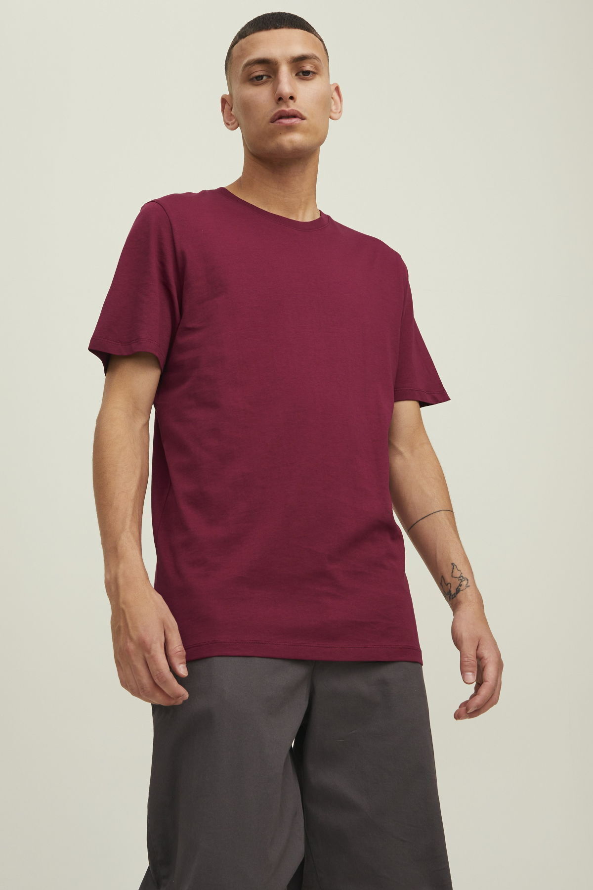 تی شرت جک اند جونز مردانه 100% پنبه بورگاندی بیسیک راه راه     بیسیک کژوال/روزمره | Jack & Jones 12156101 BD - تصویر 5