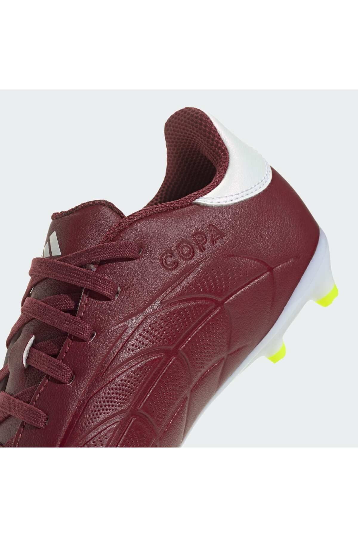 کرمپون سفید مردانه و زنانه صنایع دستی Grass Copa Pure II adidas