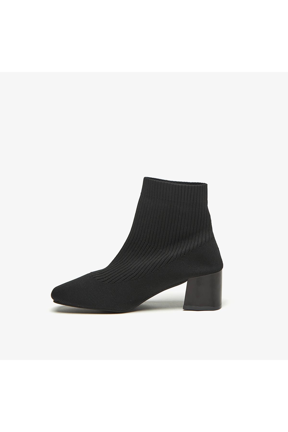 Flora Bella by Shoexpress-Ribbed Slip-On High Cut Boots with Block Heels 3