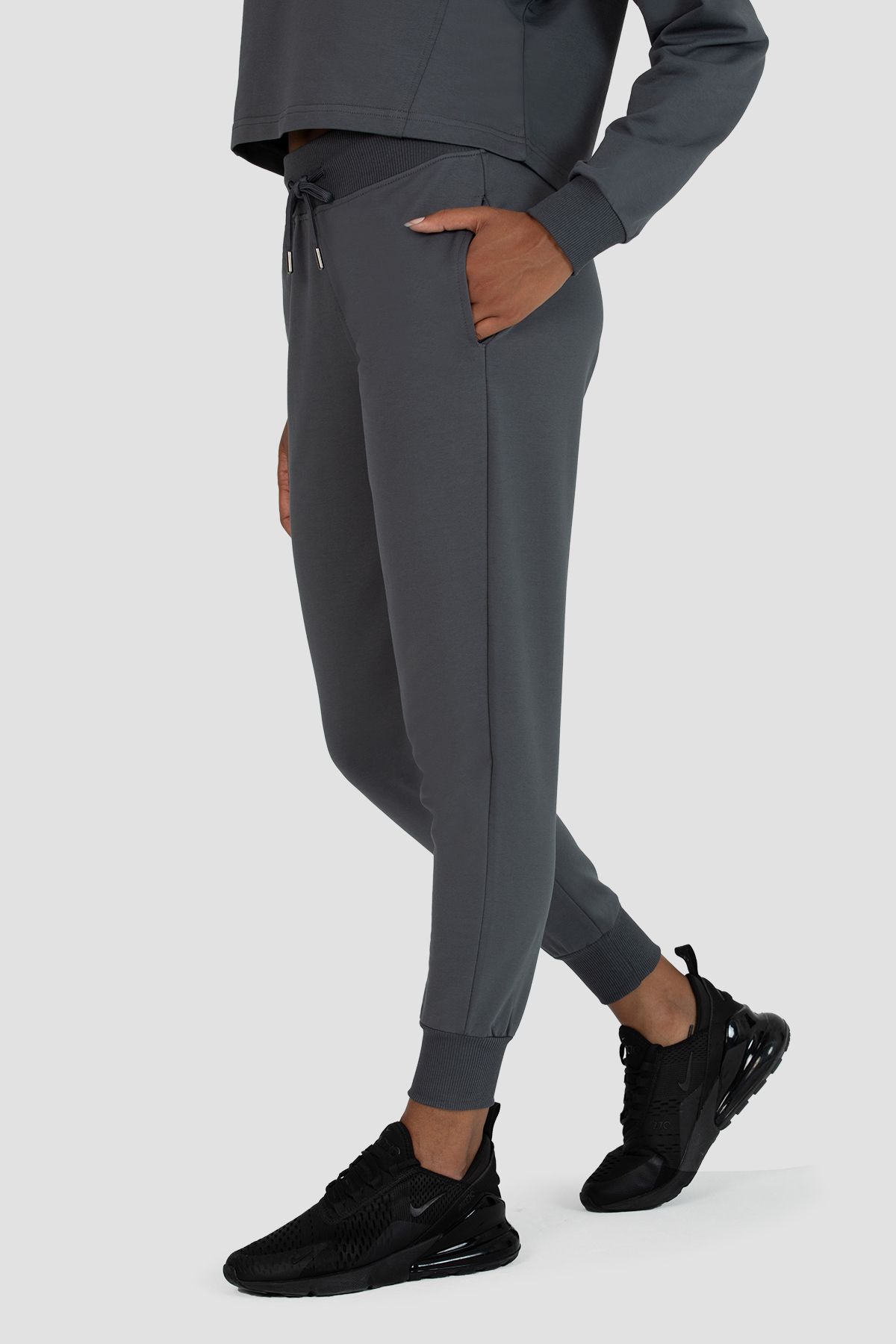 Superstacy-Lexa Carrot Cut Smoked Jogger 3