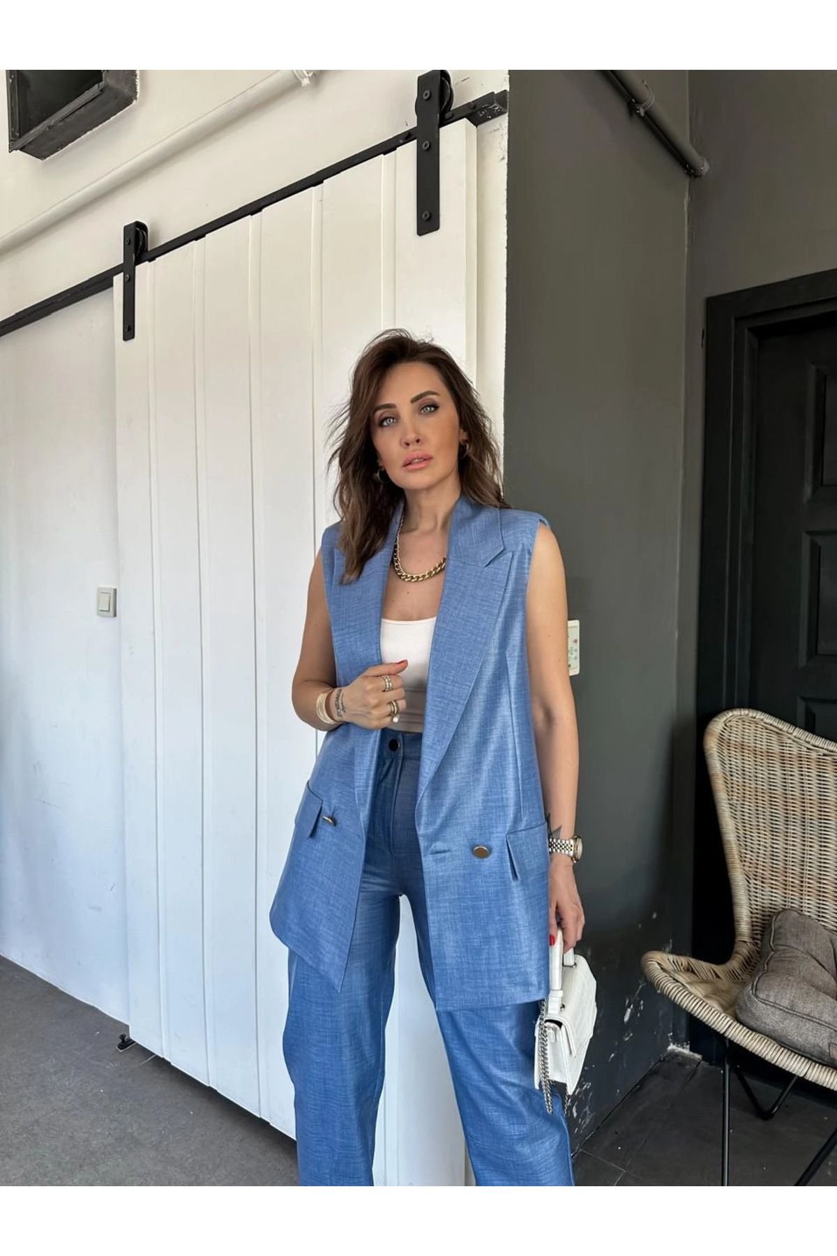 Ebru şallı boyunu nasıl uzattı