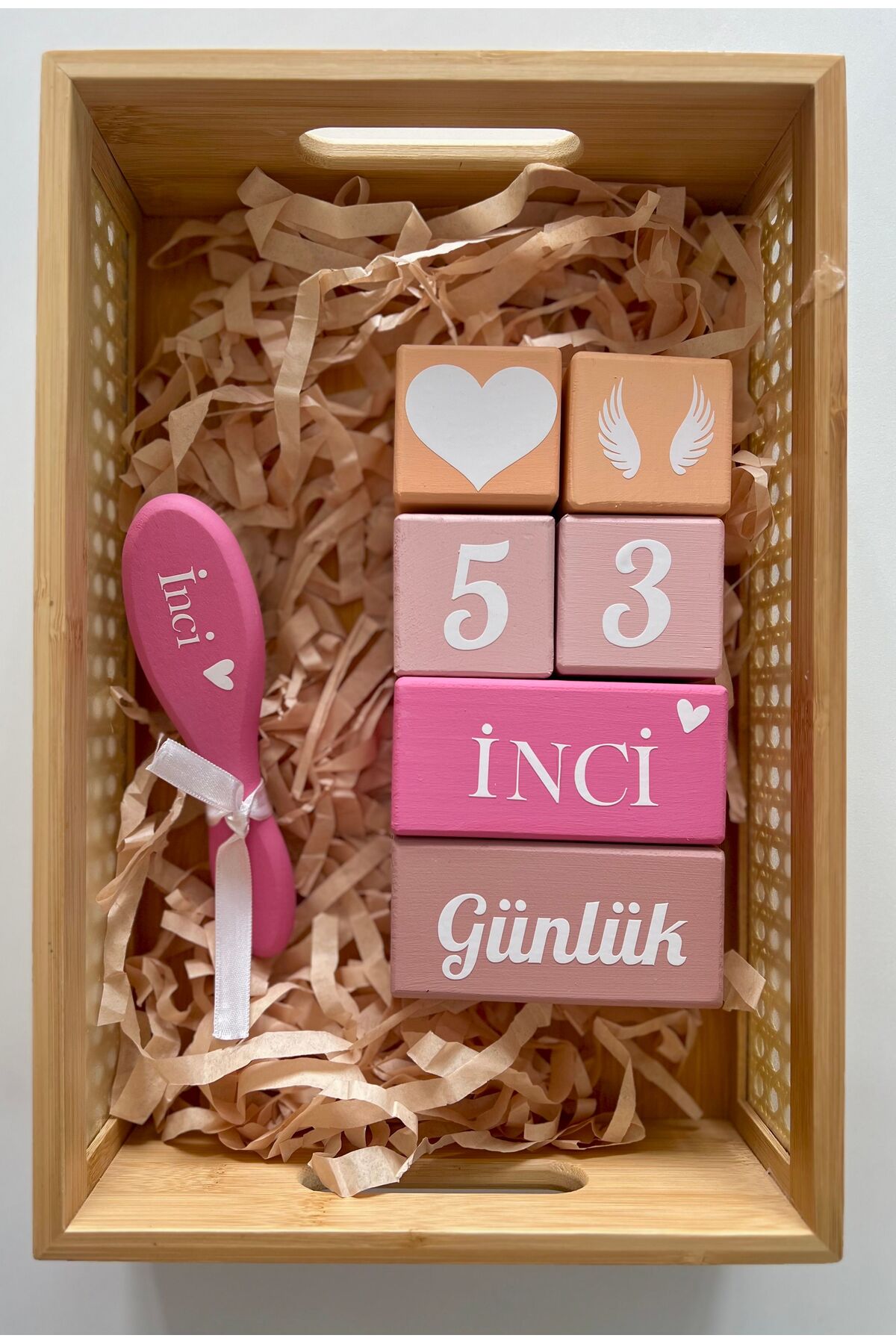 Yabangülü pembe bebek hediyelik seti objeli