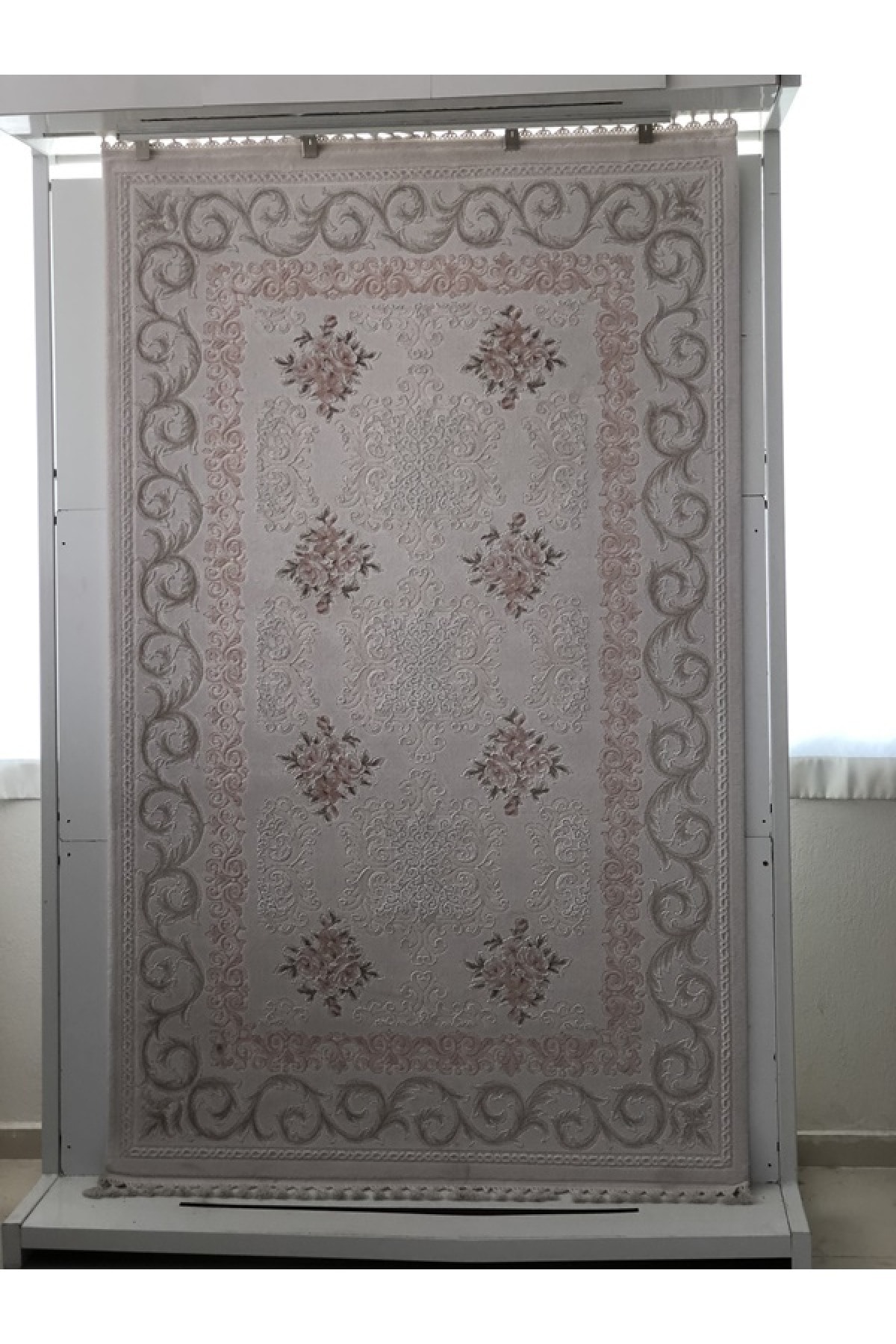Tiffany 1794 Gul Beyaz 3.50 M2 Meyra