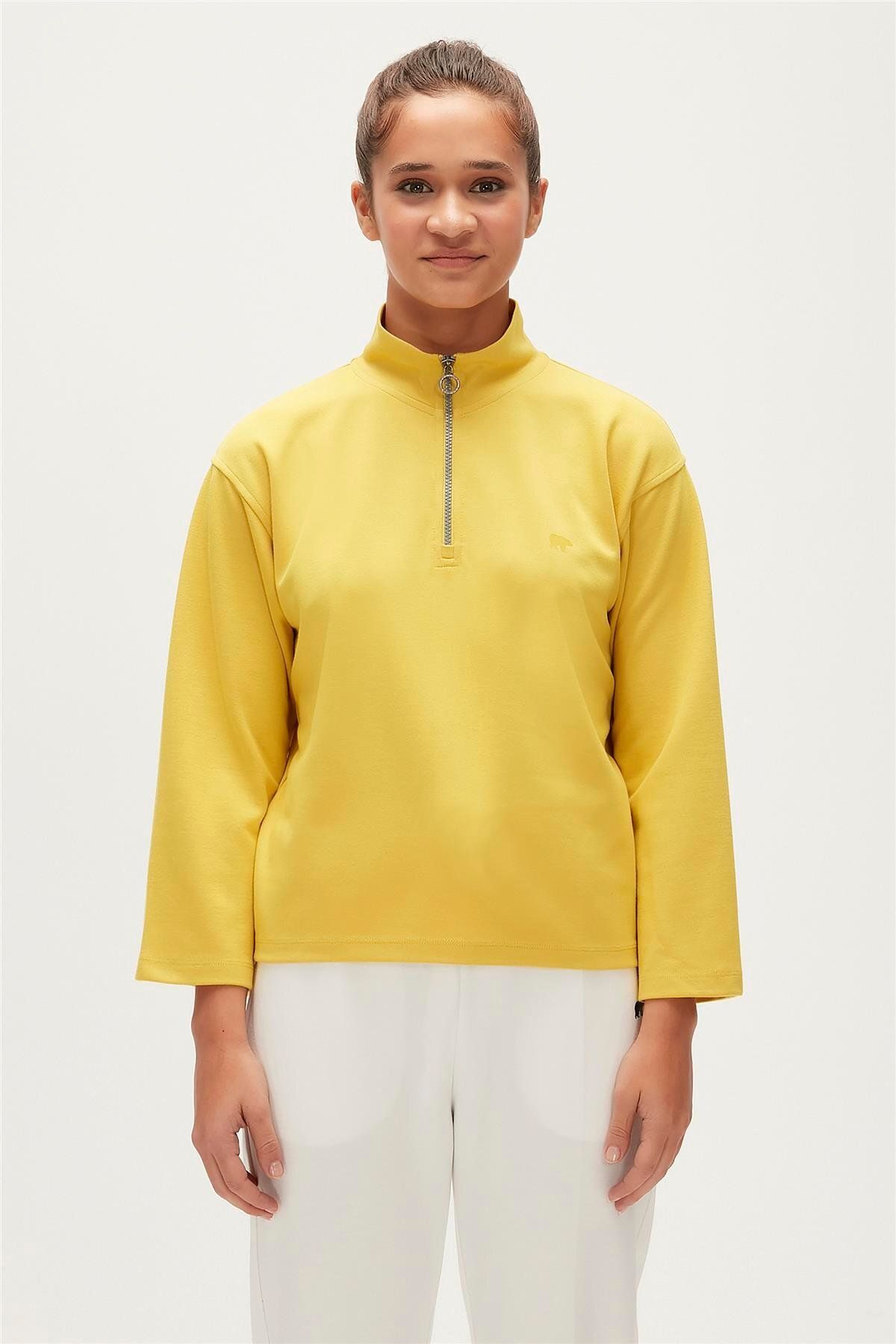 Yellow half zip sweatshirt 2025