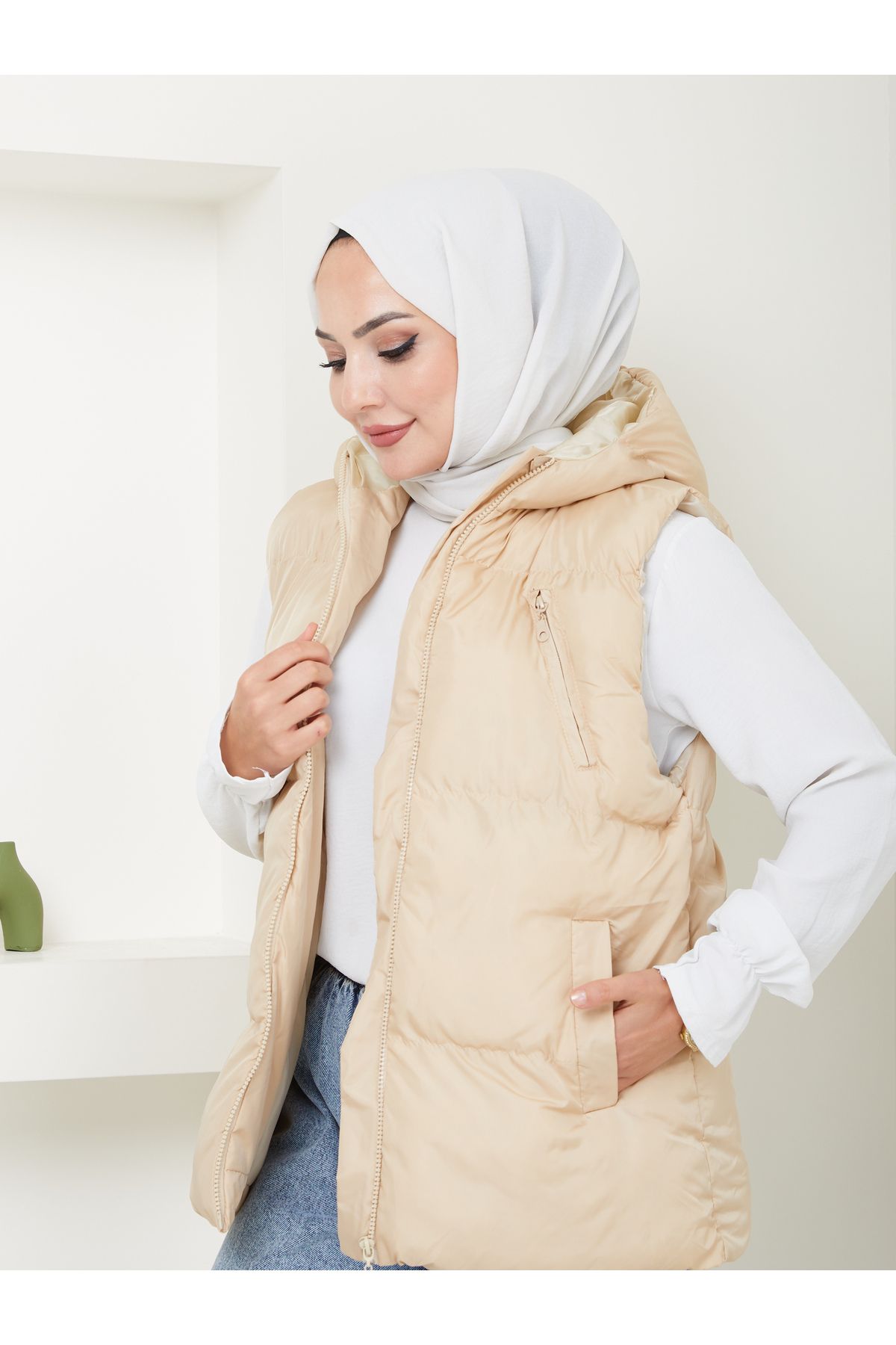VOLT CLOTHİNG Gepolsterte Weste Mit 3 Taschen Und Kapuze für Damen - XL