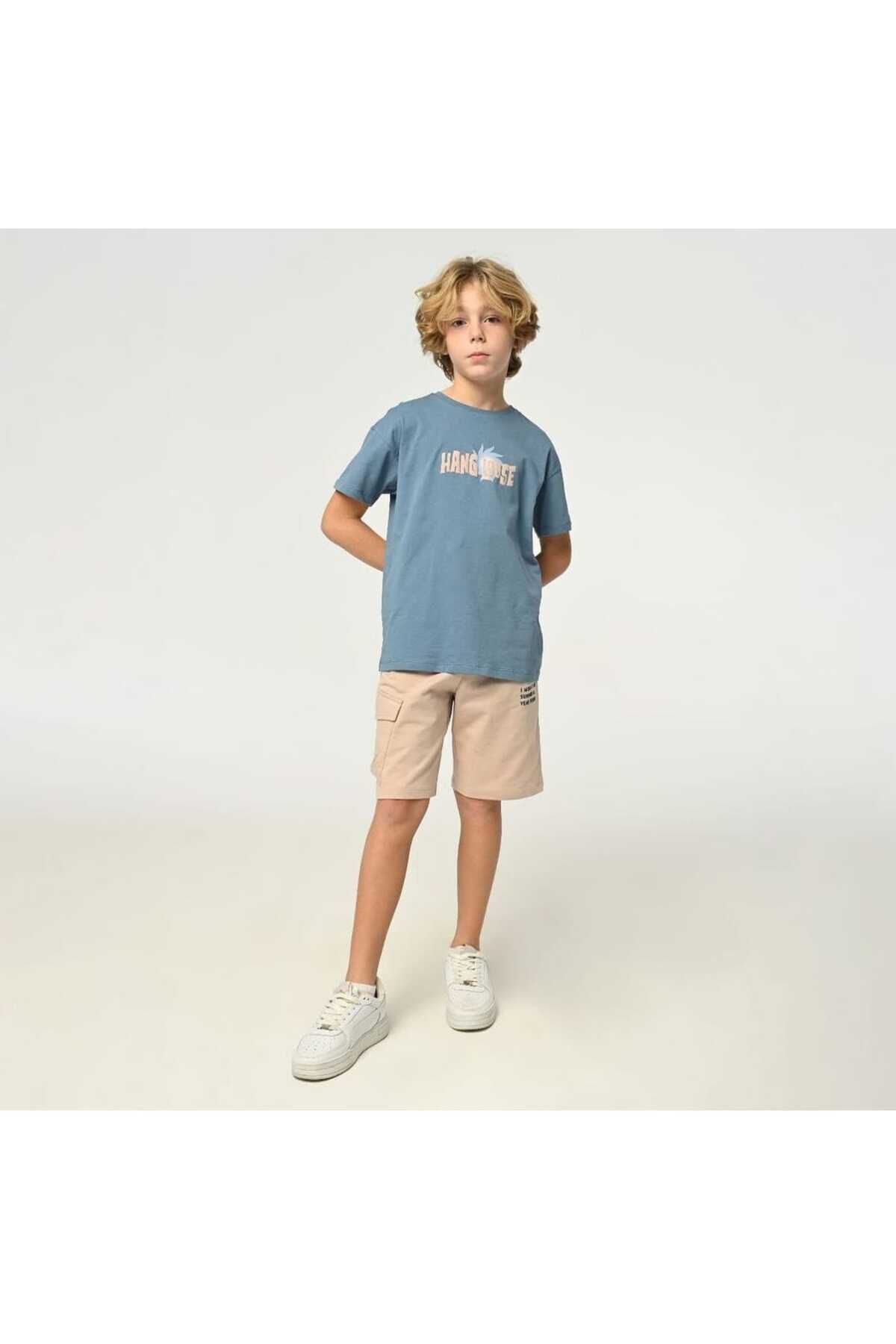Çikoby-Boy's T-Shirt and Cargo Pocket Shorts Set - Embossed Text Detail 2