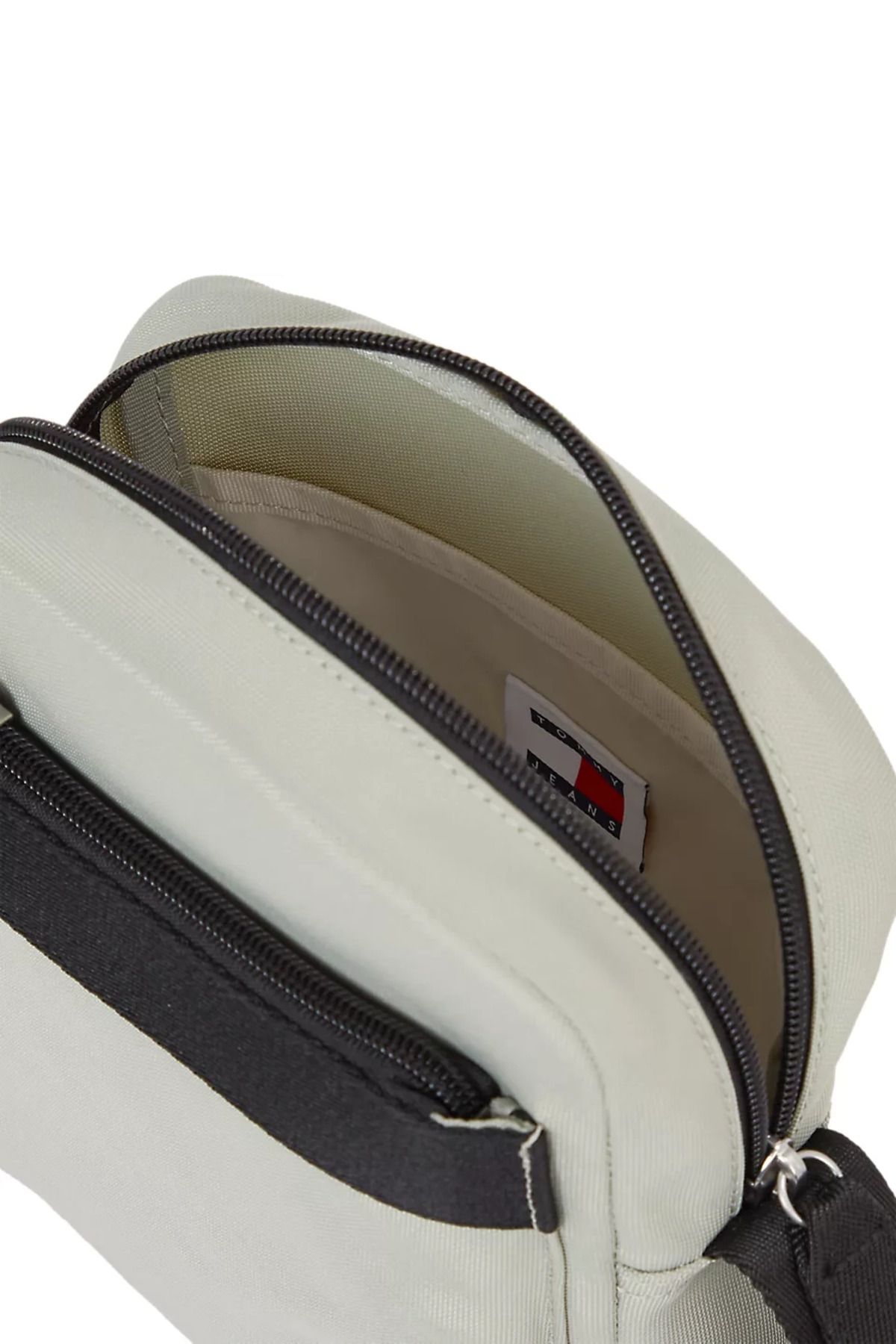 کیف شانه ای خاکستری مردانه گزارشگر روزانه TJM Tommy Hilfiger