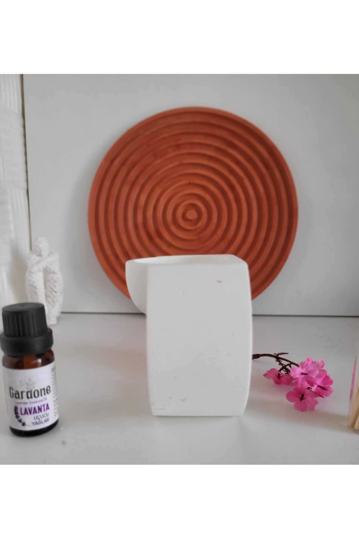 Beyaz Minimalist Beton Buhardanlık Aromaterapy