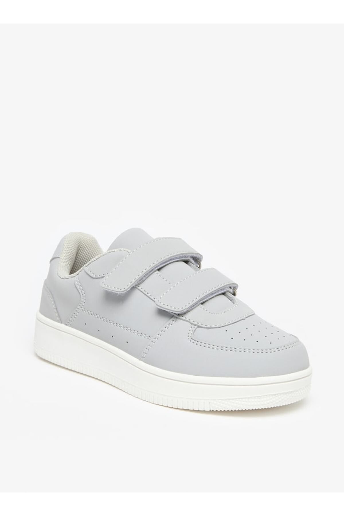 LBL by Shoexpress-Solid Sneakers with Hook and Loop Closure 1