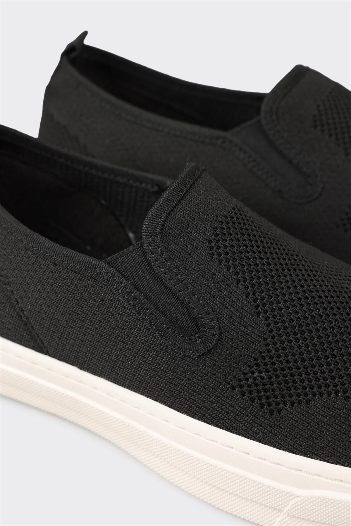 Elle Shoes-Black Men's Casual Shoes 5